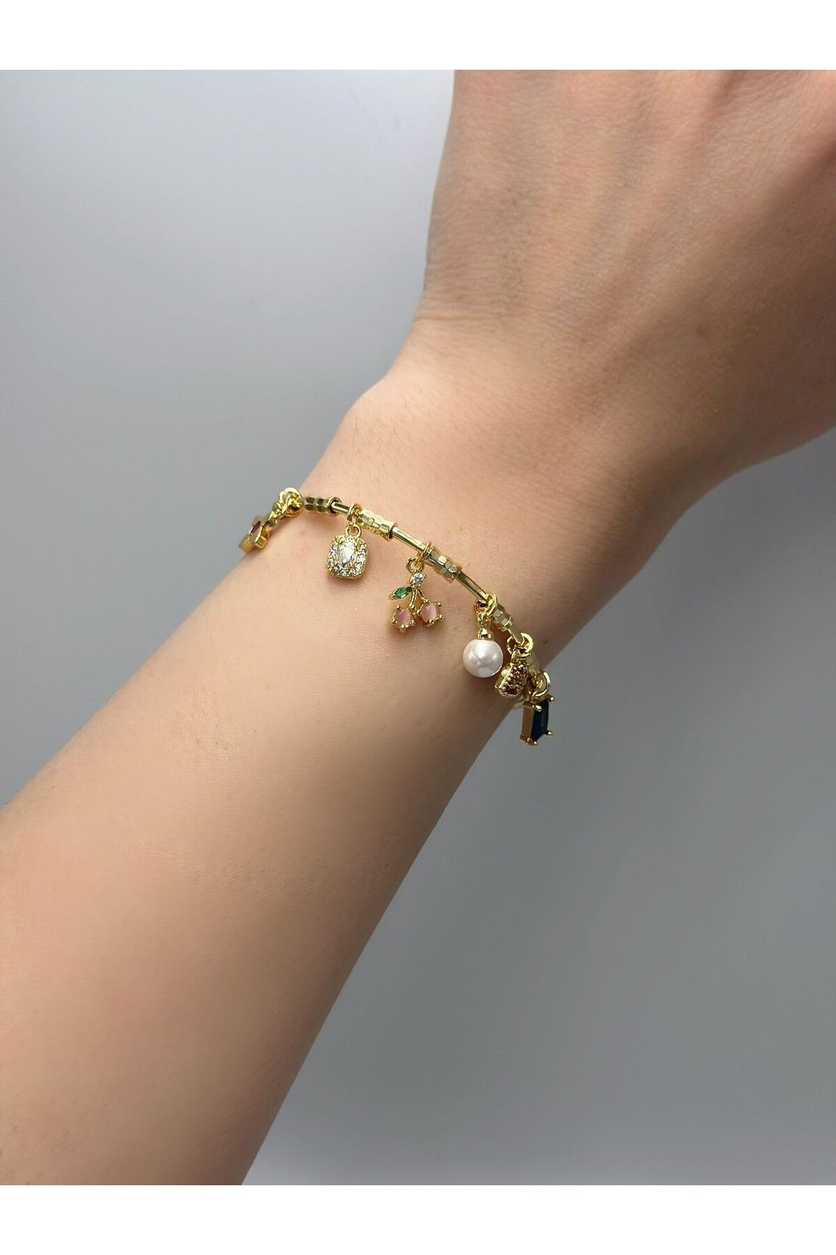 MyladyAccessoriess Renkli İnci Charm Detaylı Çelik Kelepçe