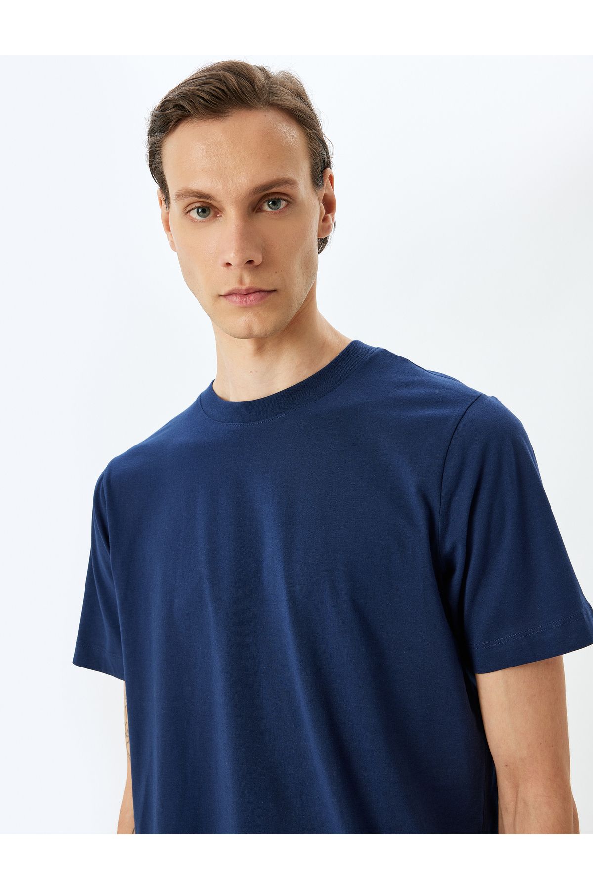 Koton KT - Bisiklet Yaka Pamuklu Regular Fit Kısa Kollu Basic Tişört