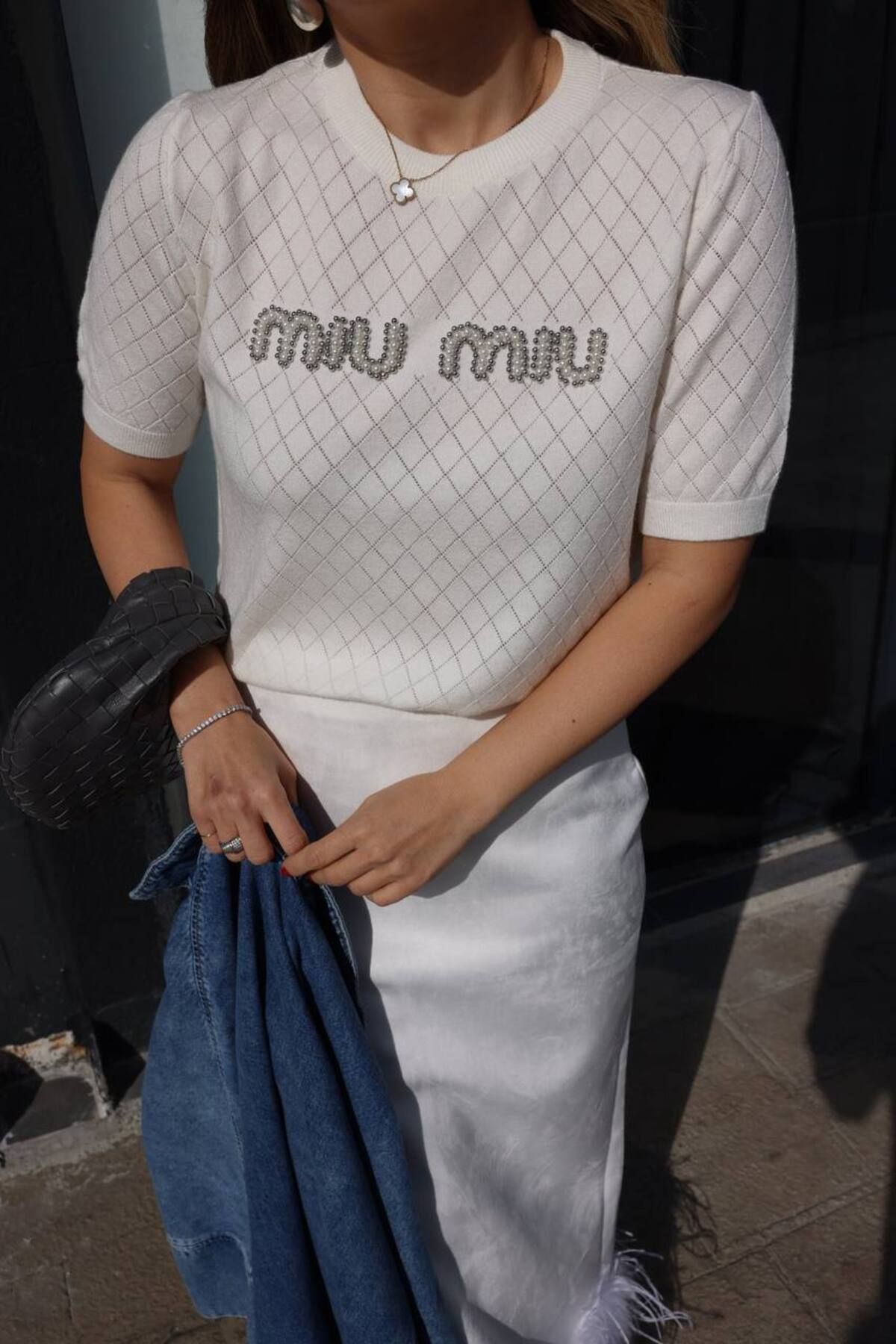 Abalı Yeni sezon triko pamuklu, yazlık yumuşak inci, taşlı detaylı bluz , Fateme model.