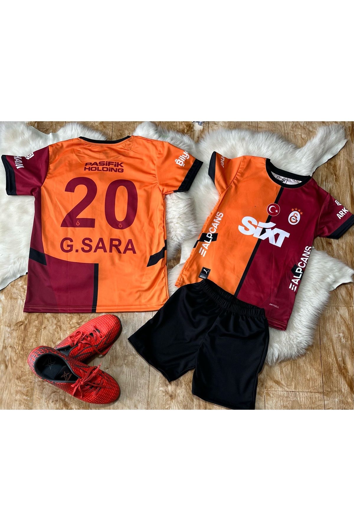 TeNgRiM galatasaray taraftar cocuk formaları