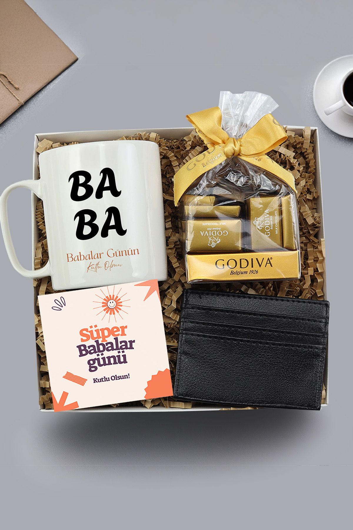 Trendmiya Baba Tasarım Kupa & Godiva Çikolata & Kartlık Hediye Seti