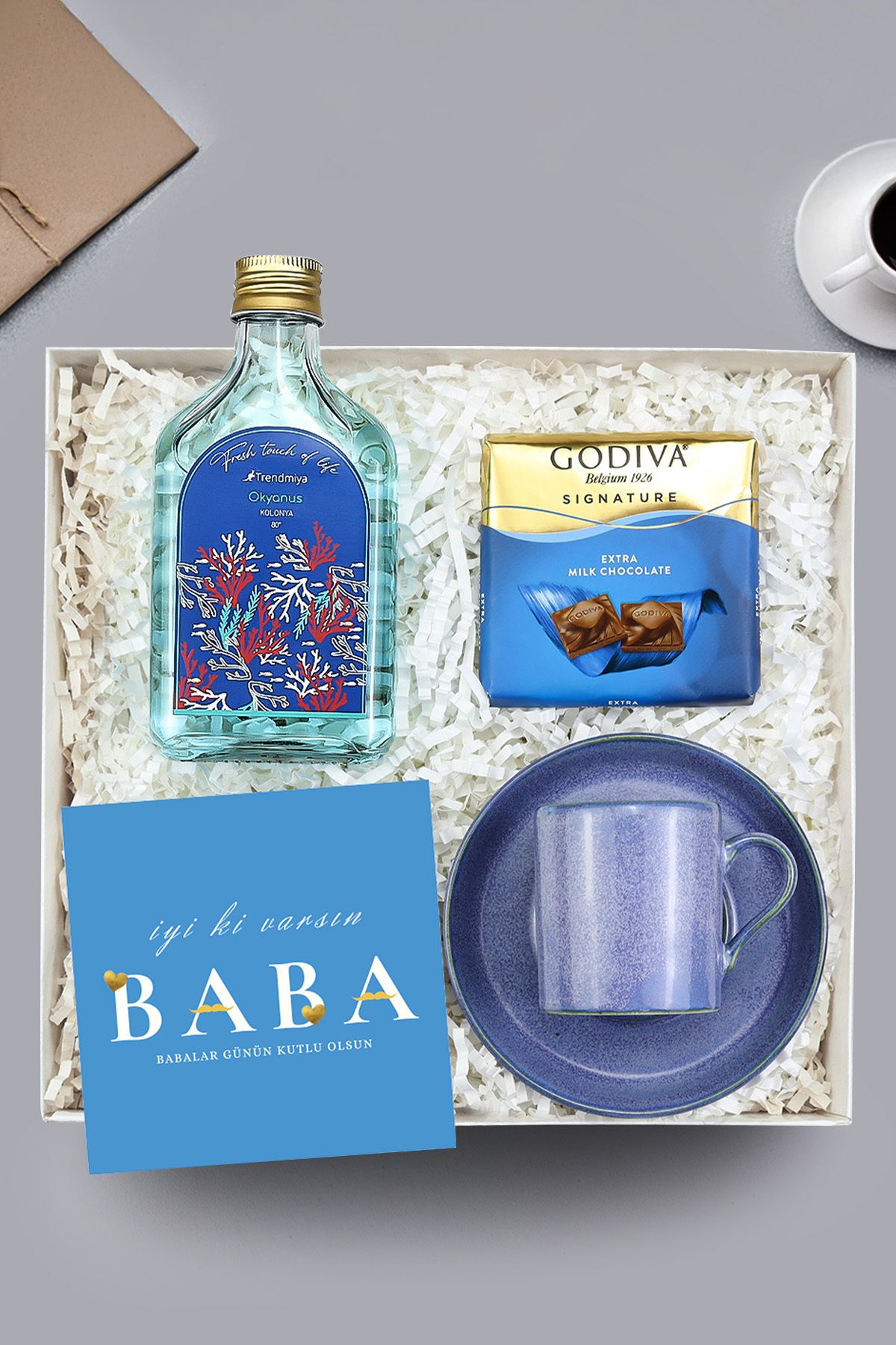 Trendmiya Okyanus Kolonya & Godiva Çikolata & Mavi Porselen Fincan Hediye Seti