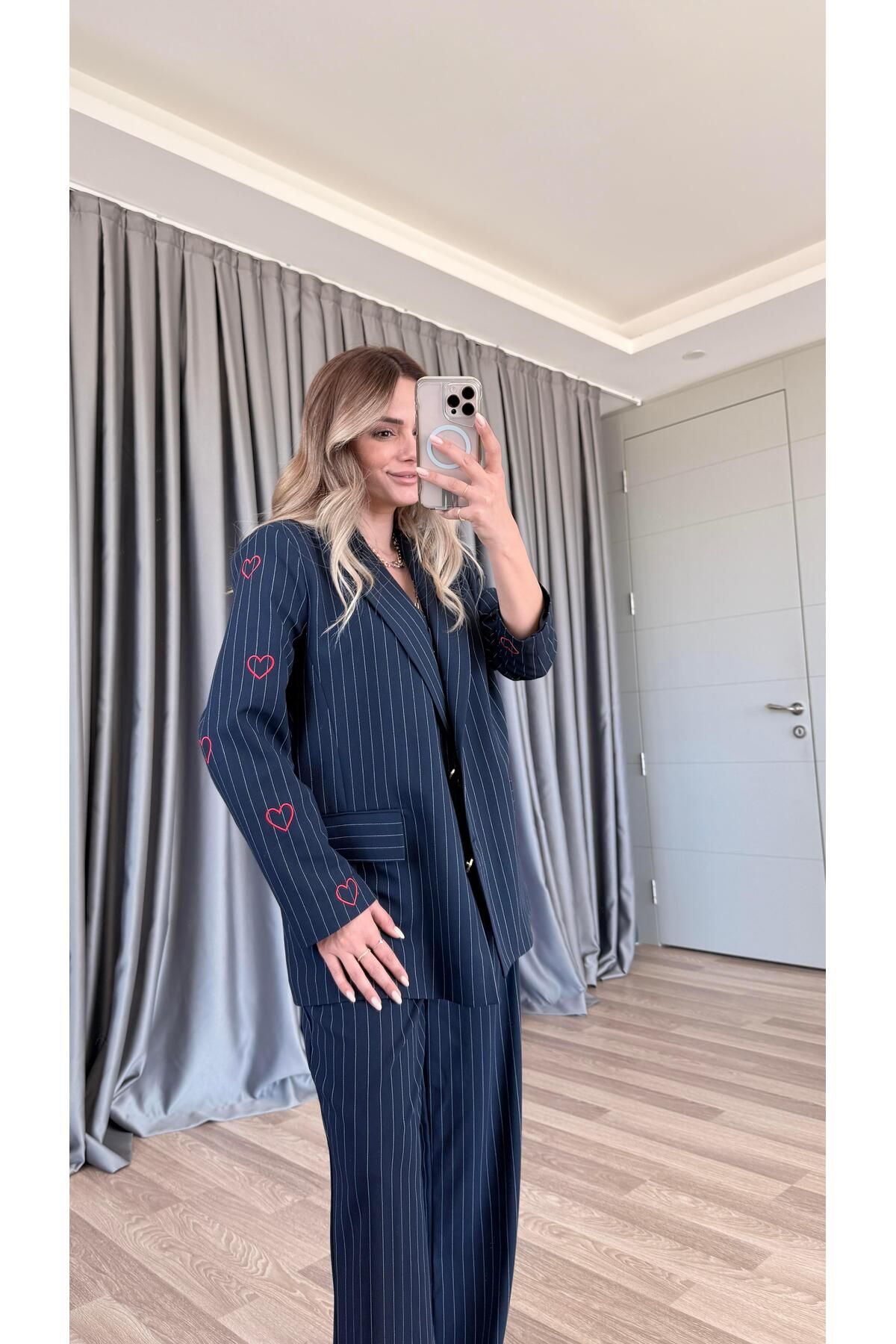 pelin yıldız butik Kolları Kalp İşlemeli Blazer Ceket