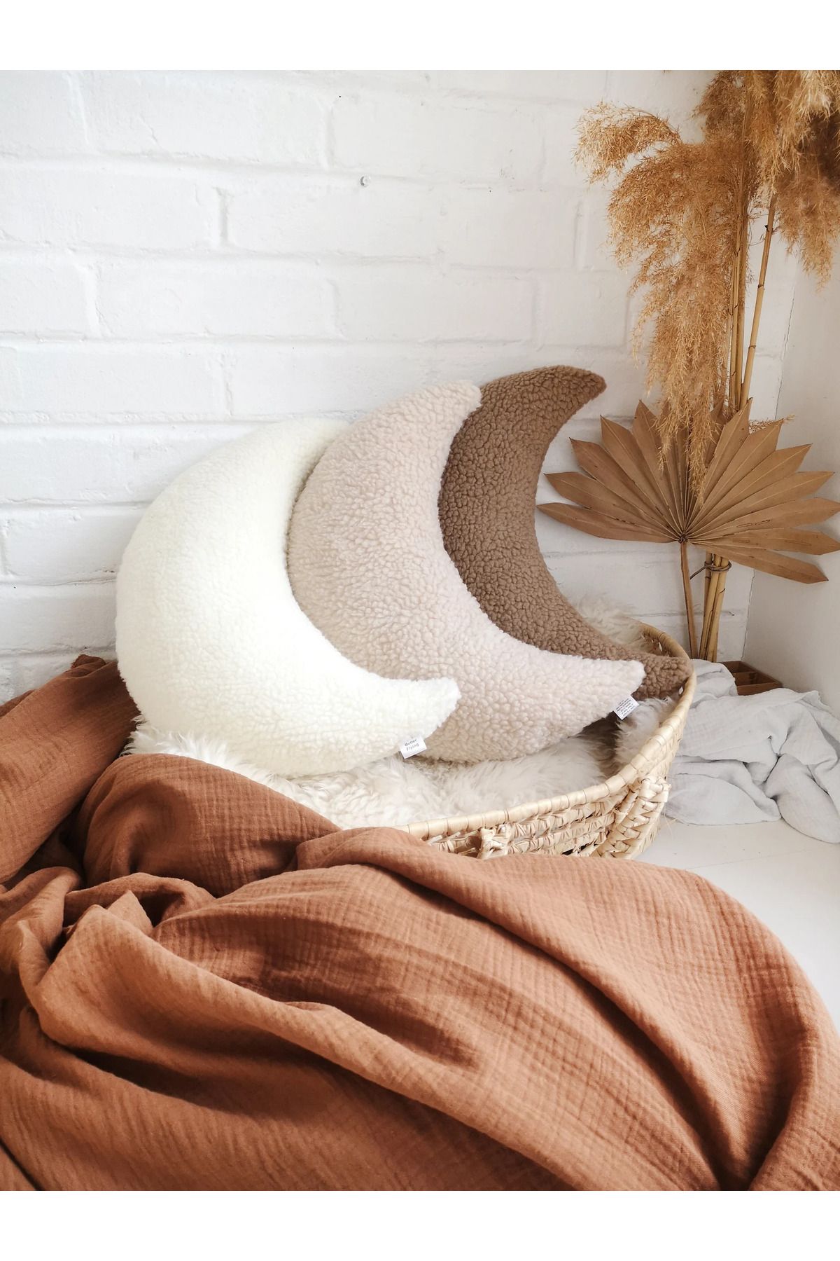 textile dünyası TEDDY KUMAŞ YARIM AY KIRLENT YASTIK İÇİ DOLU KIRLENT