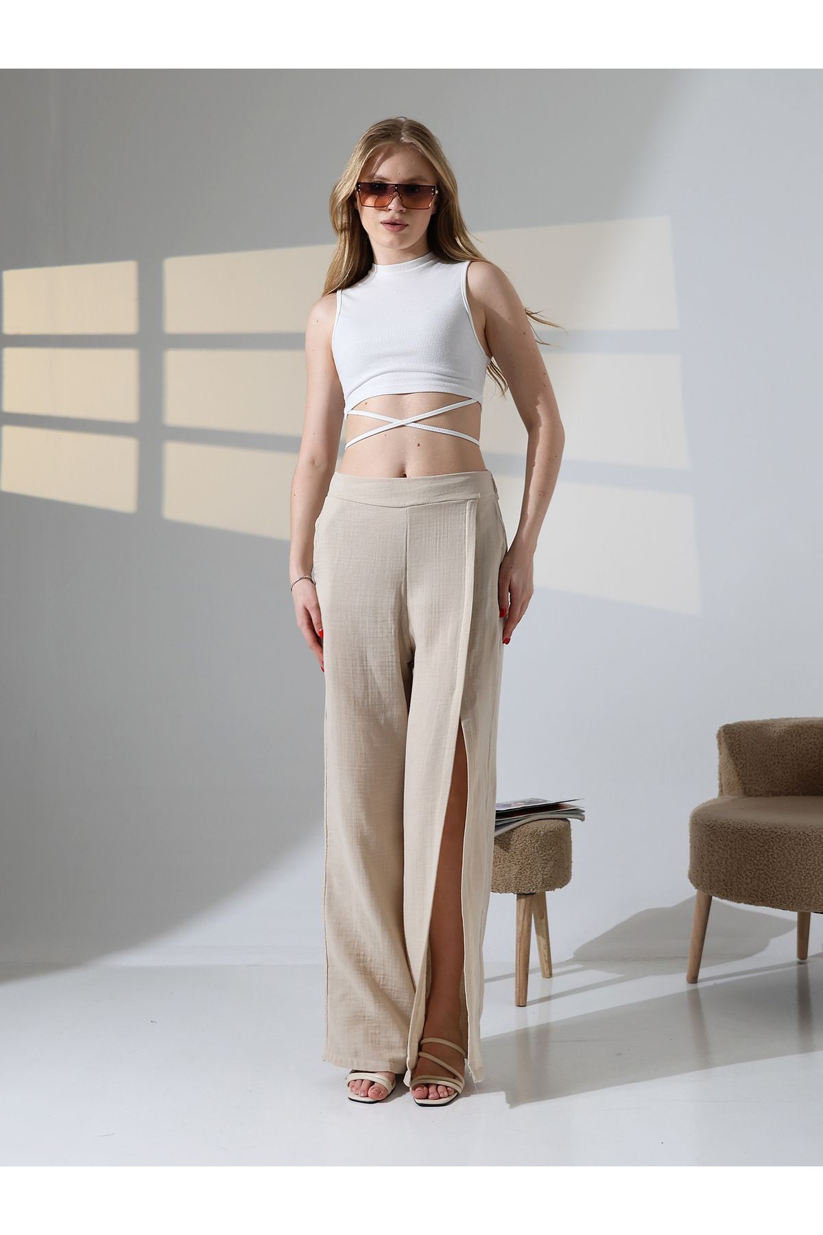 Buklemoda Yırtmaçlı Müslin Pantalon Bej