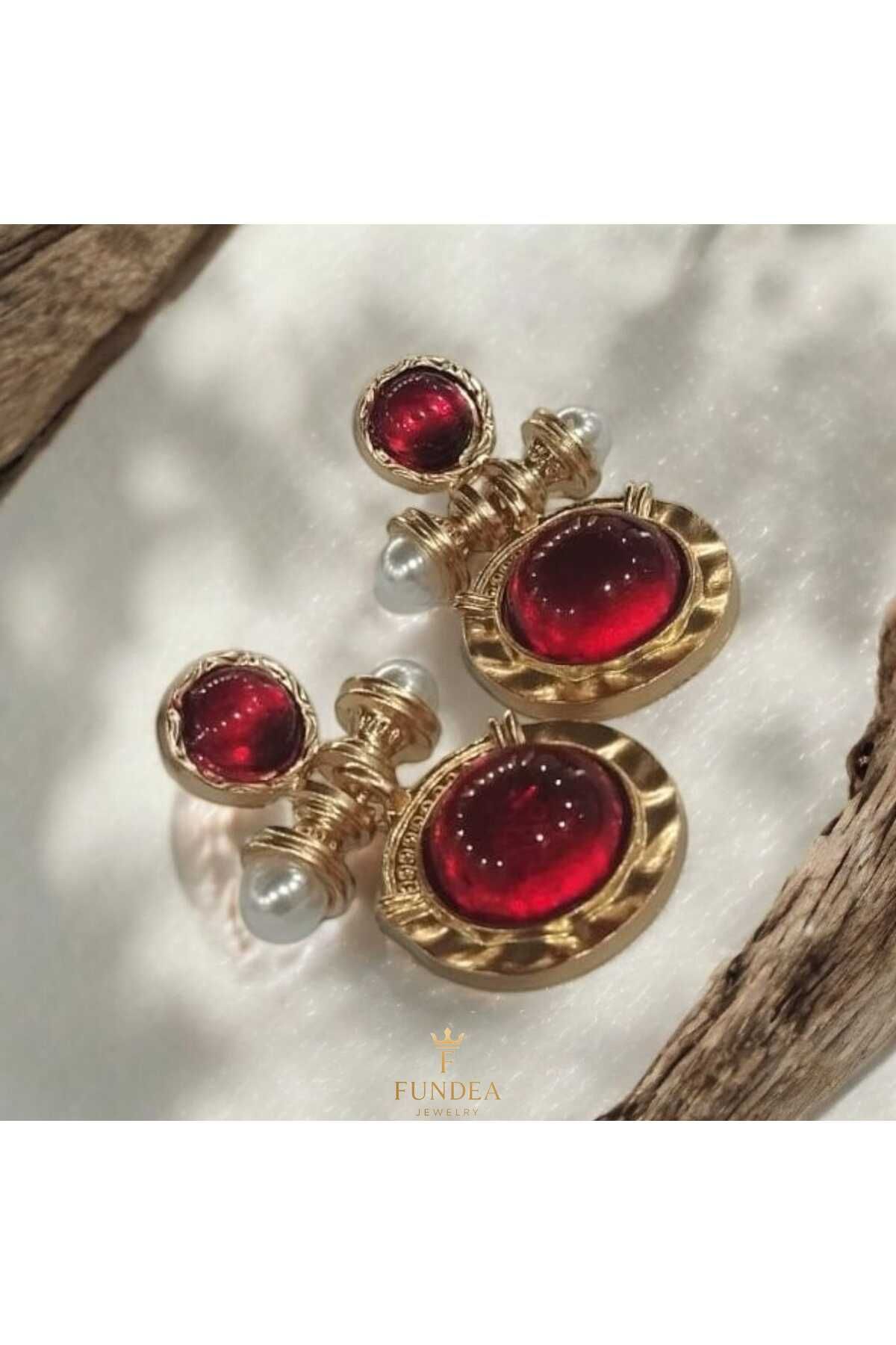 Fundéa Jewelry Sonsuz Akşam Küpesi Kırmızı Renk İnci Detaylı