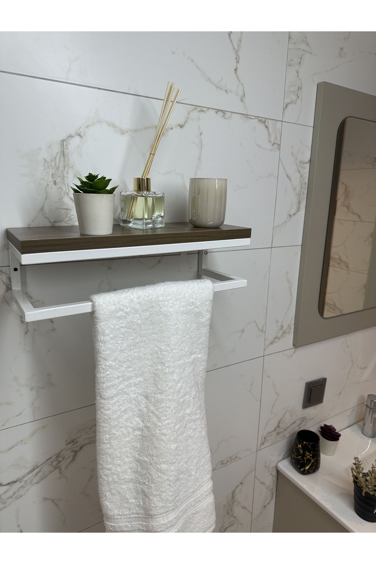 lyla concept Fulya Banyo Ahşap Raflı Beyaz Metal Havlu, Şal Askılık