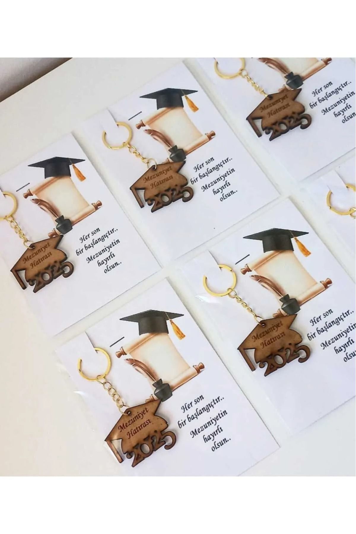 hediyeall mezuniyet hatırası ahşap anahtarlık 30 adet.mezuniyet