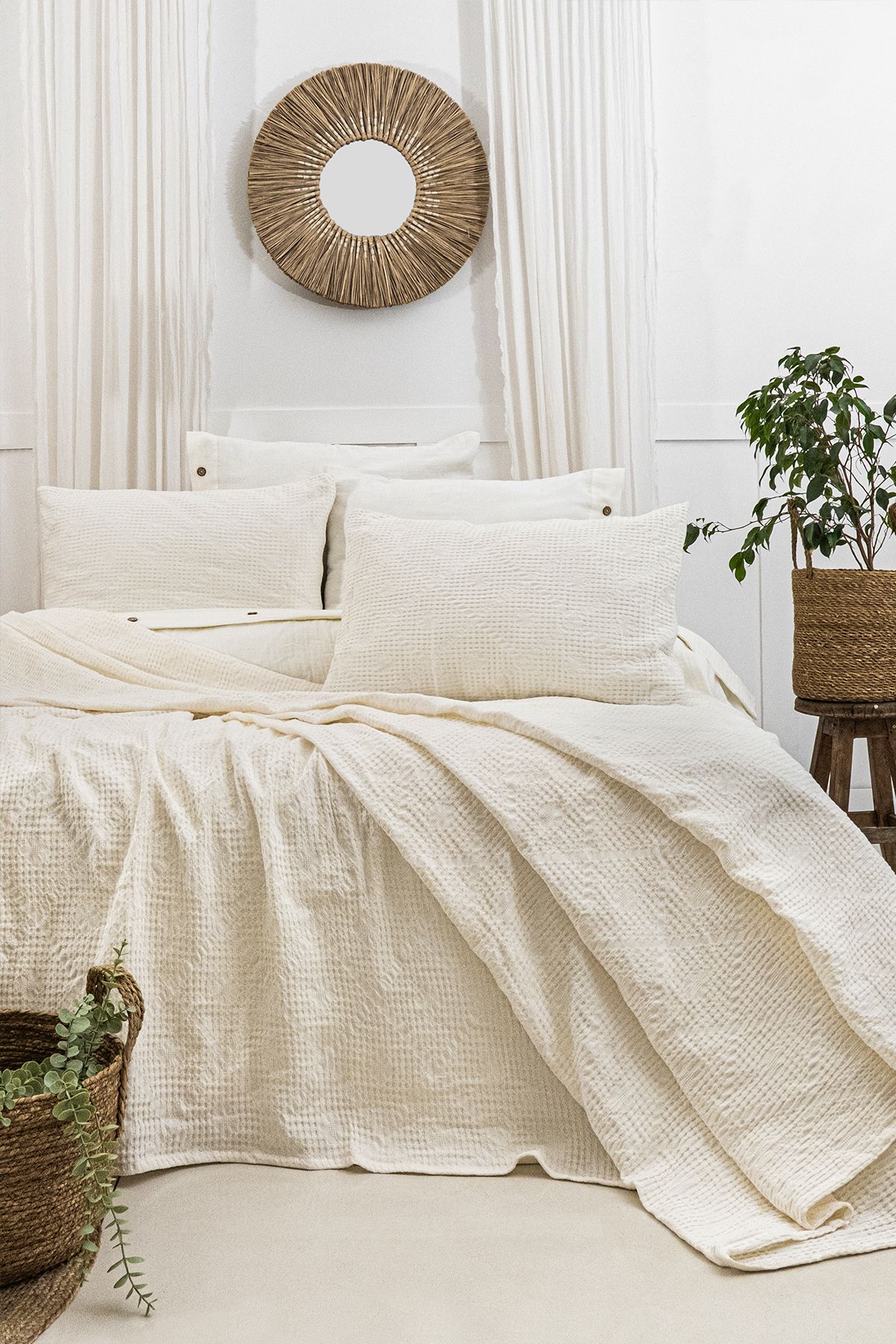 SOFTKİSS SALSA ÇİFT KİŞİLİK YATAK ÖRTÜSÜ 240x260 Cm.KREM