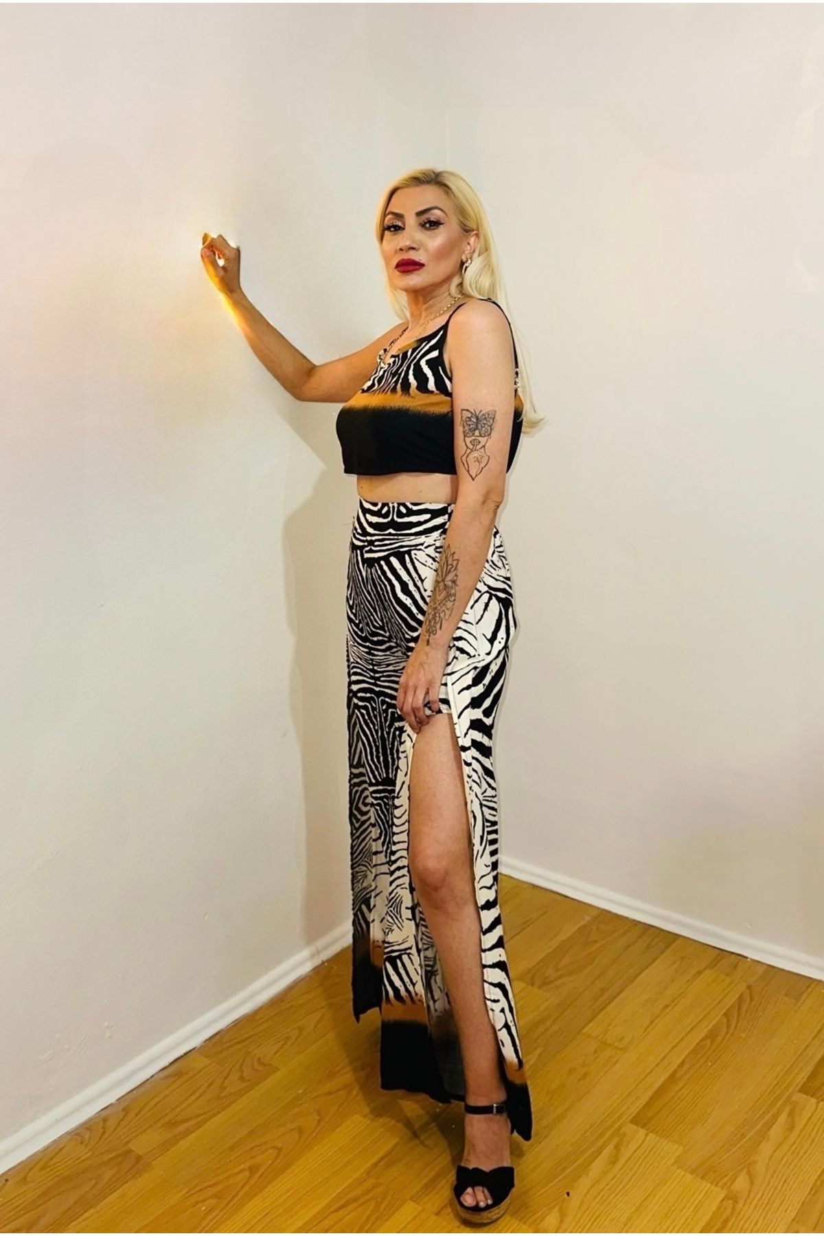 EDAMELFASHİON Zebra Croplu Yırtmaçlı Takım