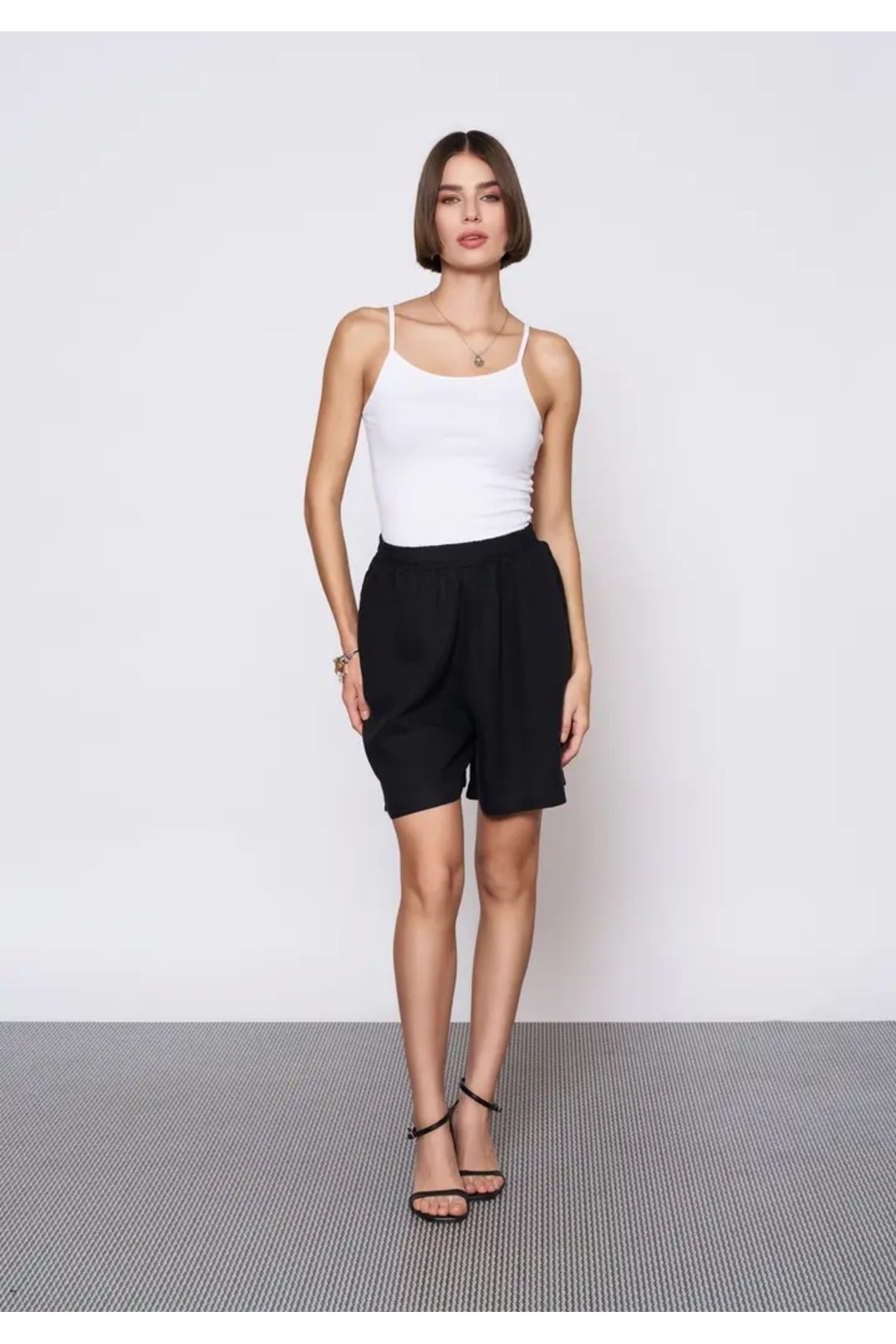 EUROFASHION Siyah Beli Lastiklİ Keten Şort