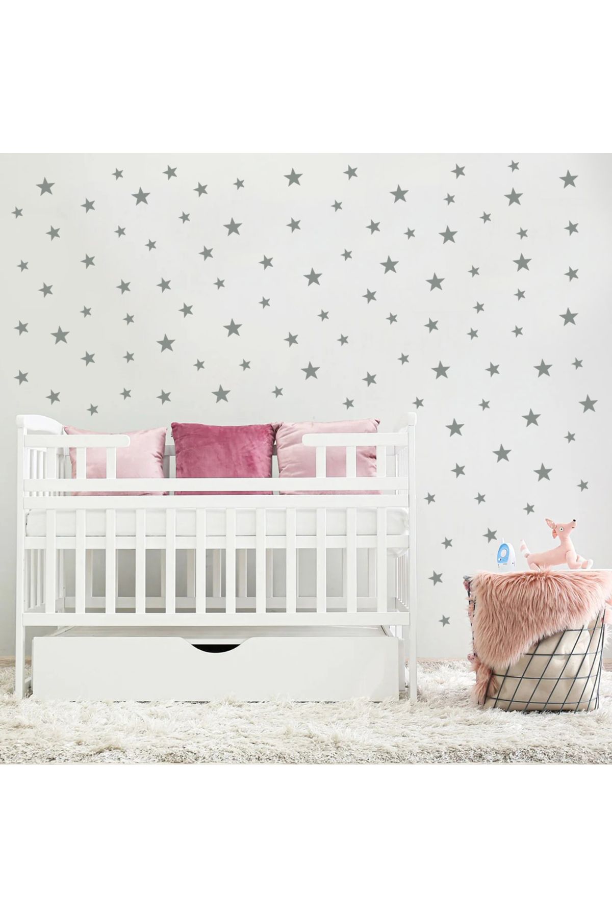 BugyBagy Gri Renkte Yıldız Duvar Sticker 3-4-5cm Karışık Ebatlarda - 112 adet