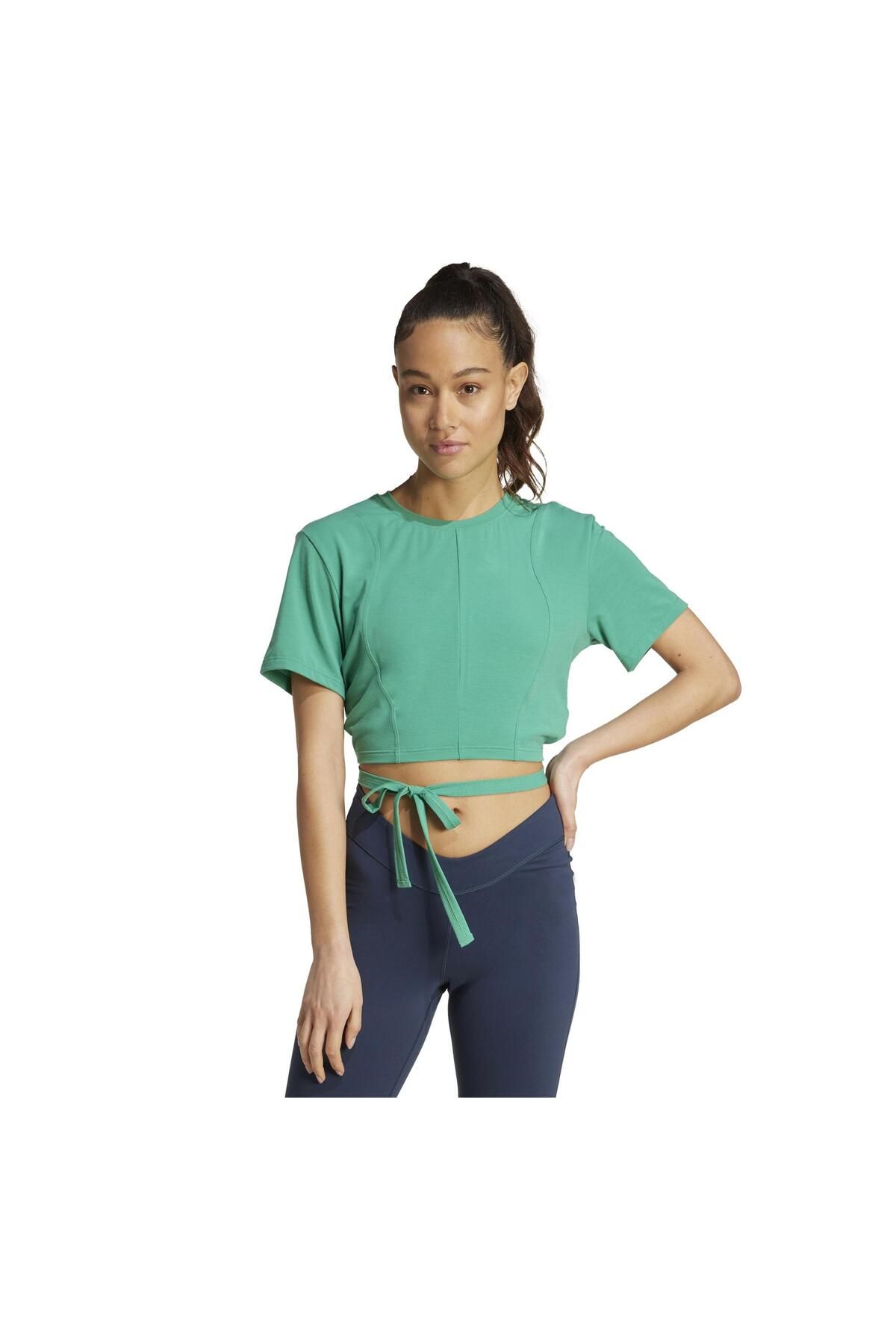 adidas JD4208-K adidas Yoga Tee Kadın T-Shirt Yeşil
