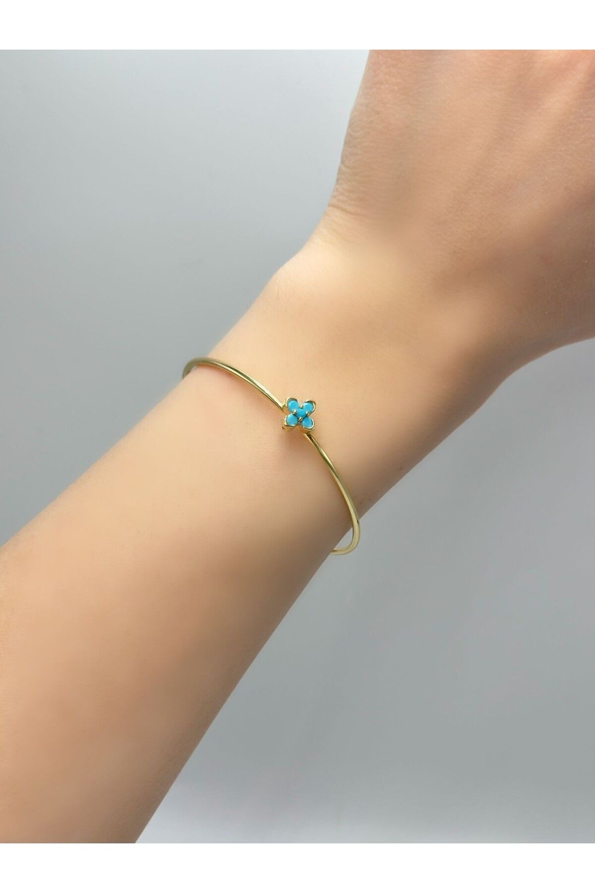 MyladyAccessoriess Mavi Taş Detaylı Çelik Yonca Kelepçe