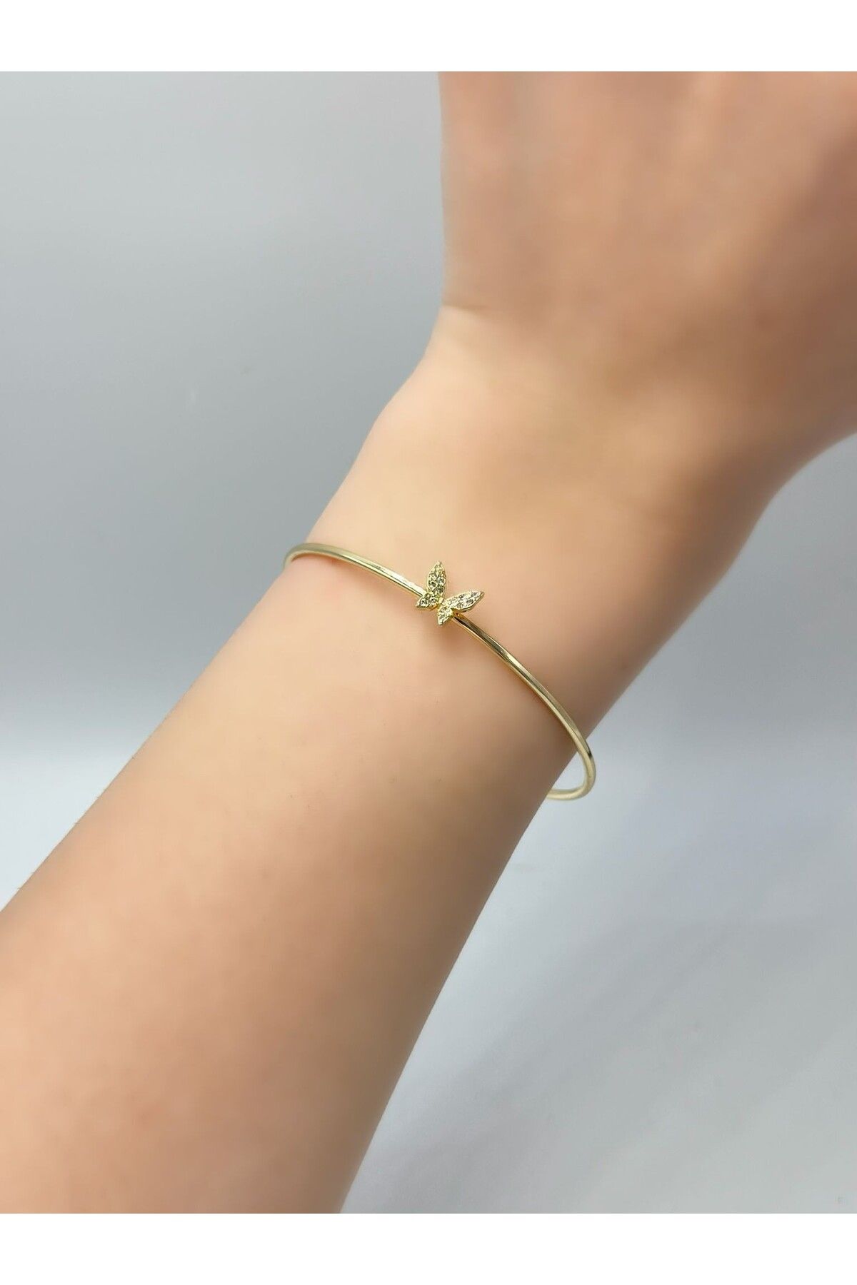 MyladyAccessoriess Zirkon Taş Detay Kelebek Çelik Kelepçe