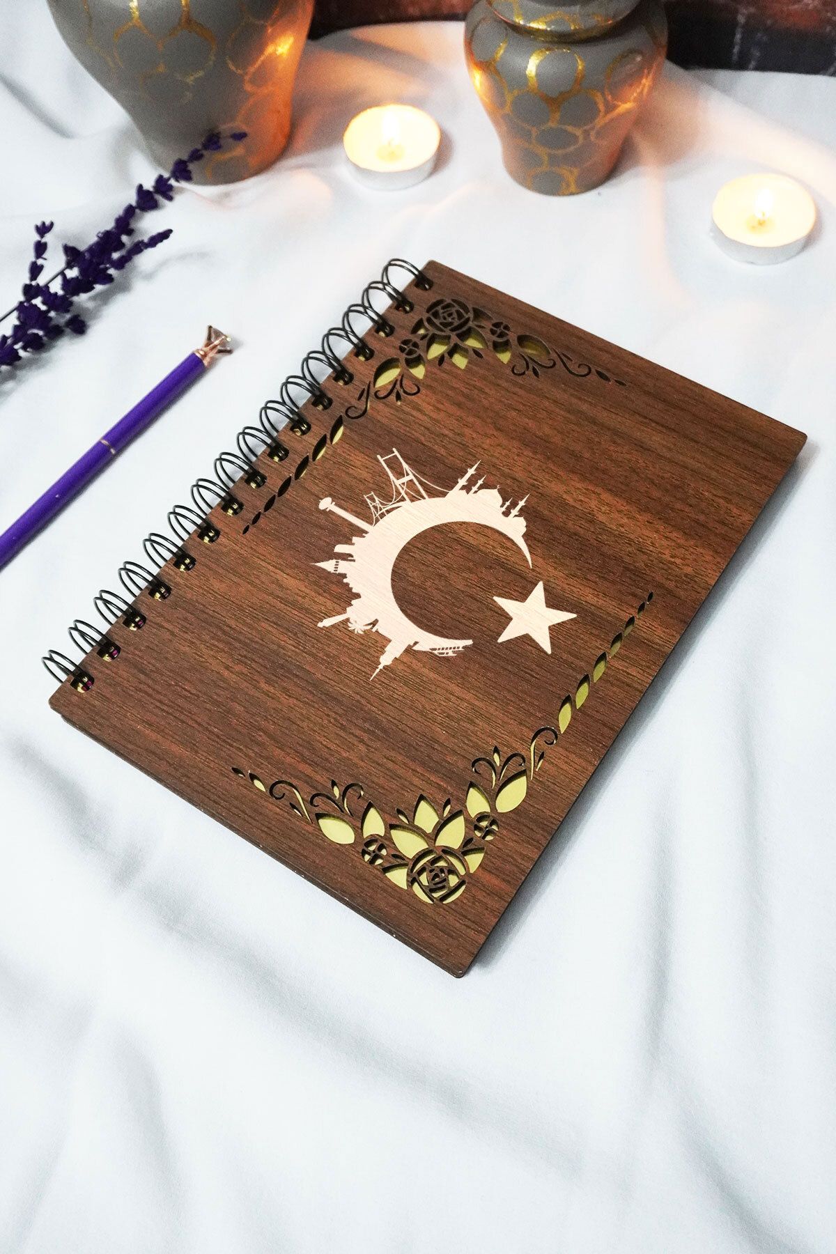 markcat Türk Bayrağı Ahşap Kapaklı Spiralli Defter - Çizgisiz Defter - 60 Yaprak (120 SAYFA) - A5 15x21 Cm