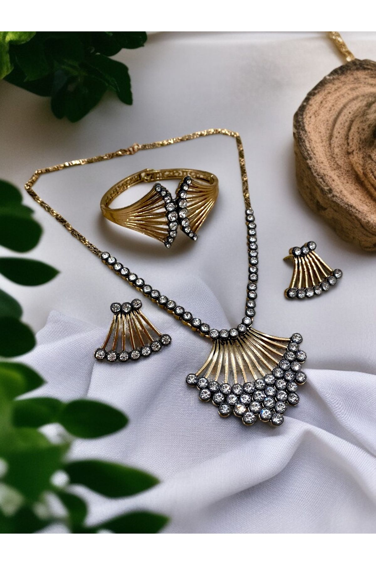 FAYRA ACCESSORIES Elmas Kaburga Kolye Küpe ve Bileklik Seti