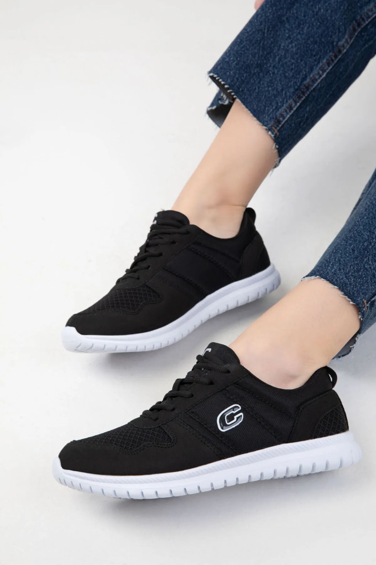 Crush 714 Siyah Beyaz Rahat Hafif Günlük Kadın Sneaker