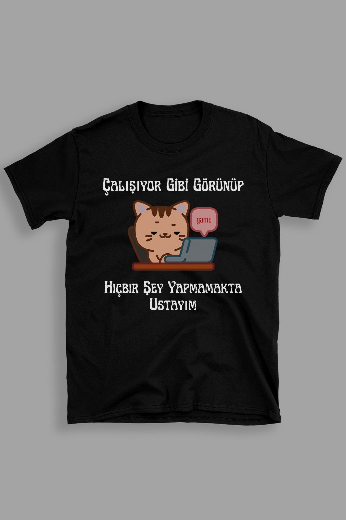 giftkonsept Çalışıyor Gibi Görünüp Bir Şey Yapmamakta Ustayım Komik Hediyelik %100 Pamuklu Regular Siyah Tişört