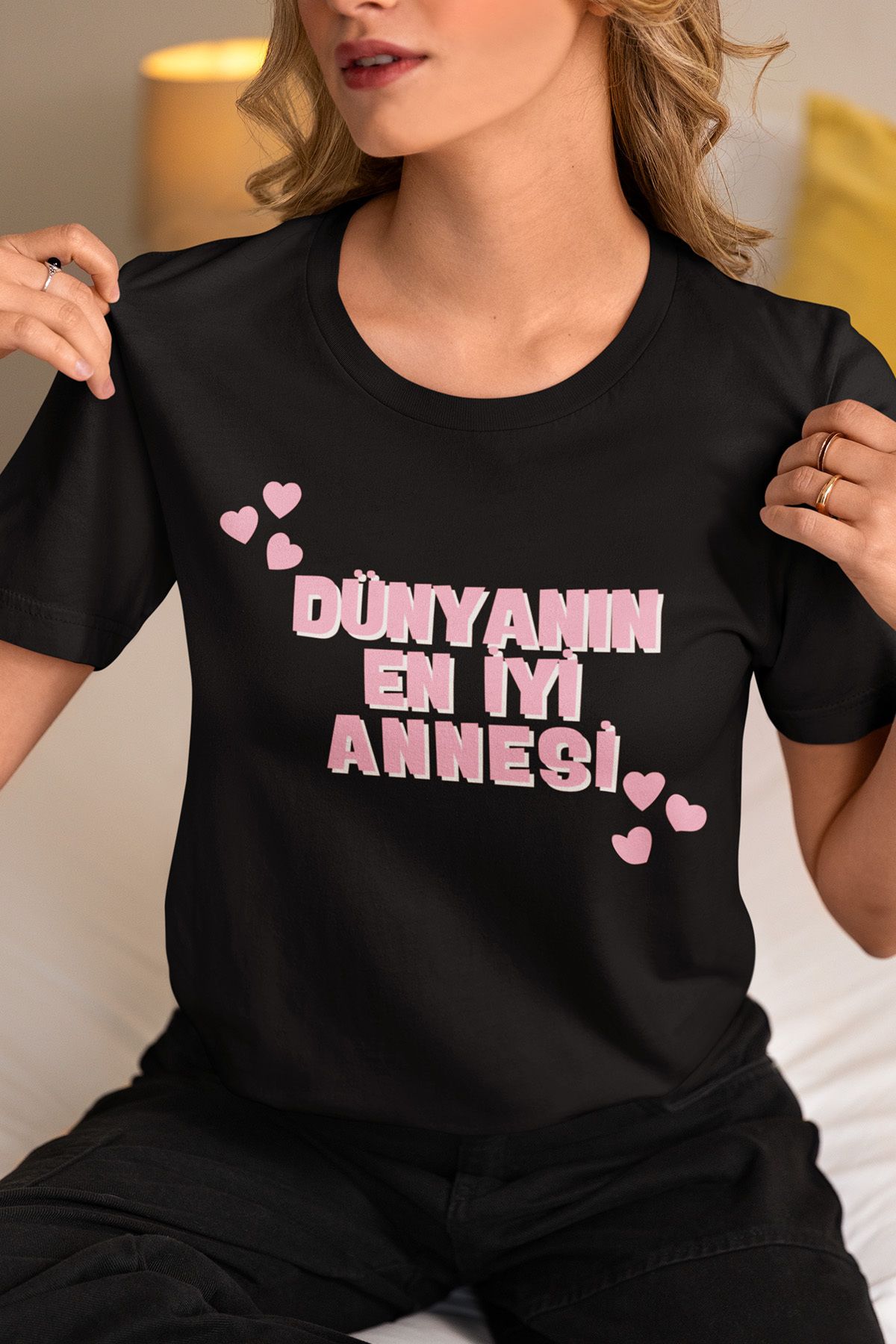 giftkonsept Dünyanın En İyi Annesi Anne Hediyelik %100 Pamuklu Regular Siyah Tişört