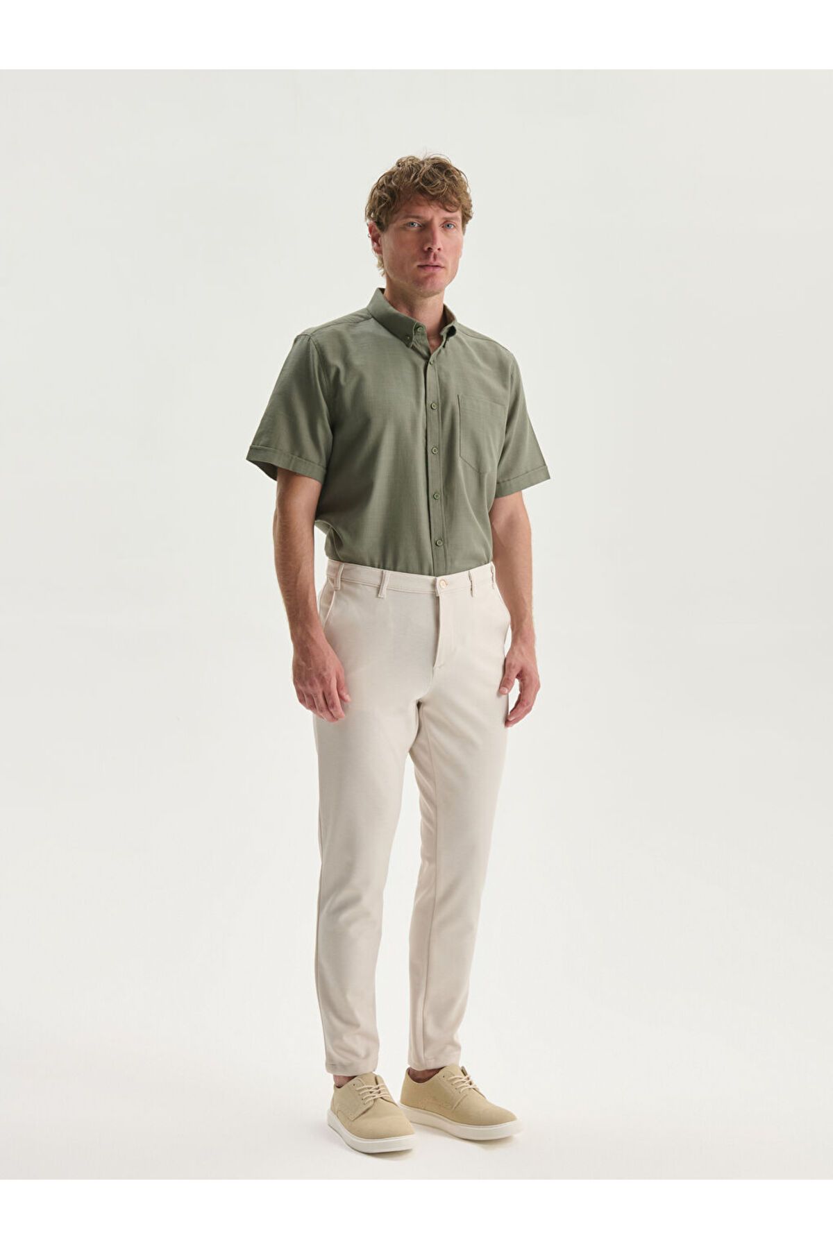 LC Waikiki LCWAIKIKI Classic Bej Dar Kalıp Erkek Chino Pantolon S5FG89Z8NVY25