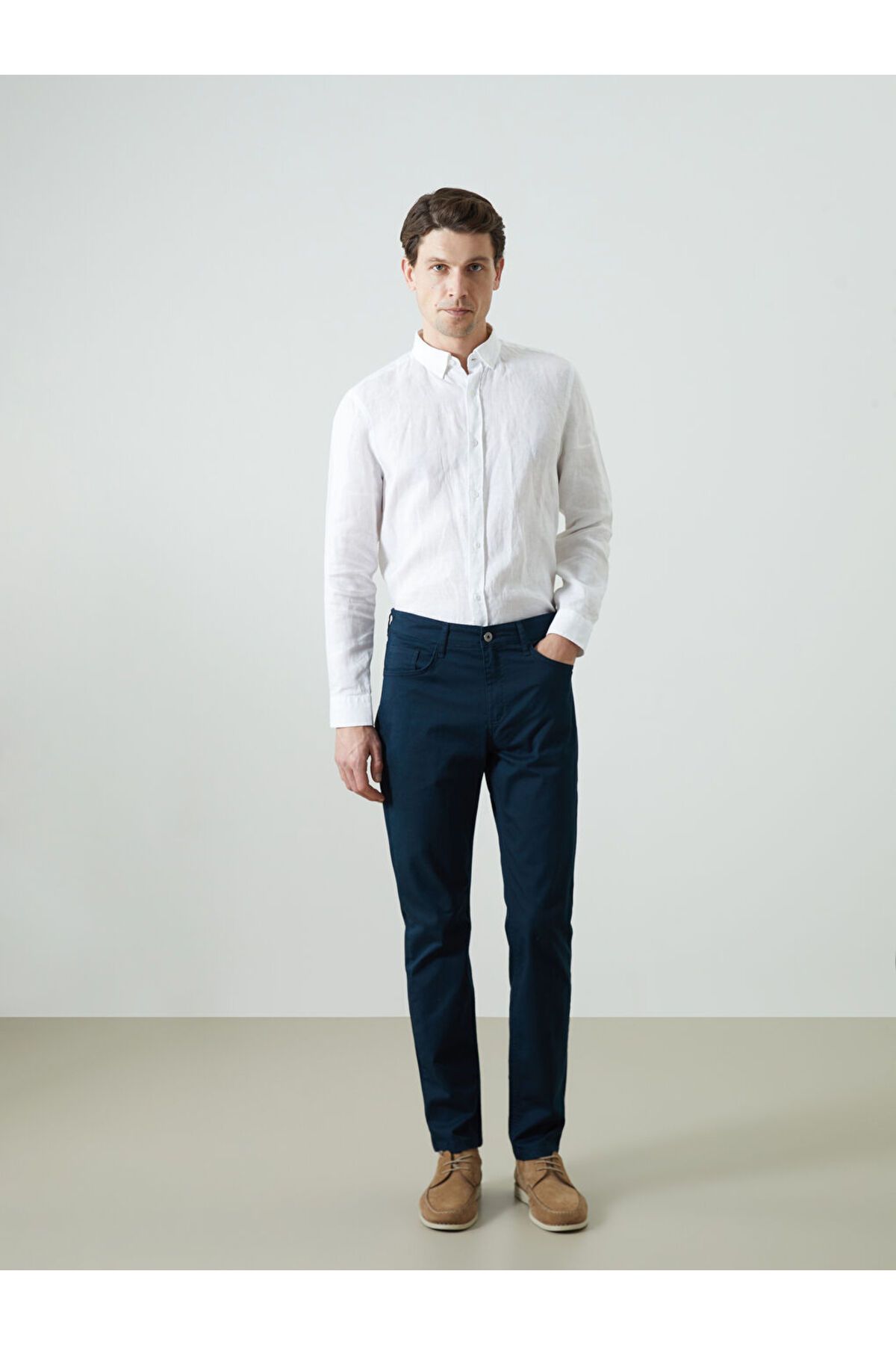 LC Waikiki LCWAIKIKI Classic Lacivert Dar Kalıp Gabardin Erkek Chino Pantolon S5CV50Z8NVY25