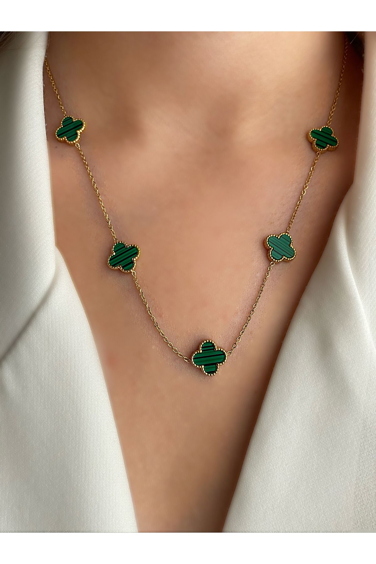 JELLY Kadın Çelik Gold Renk Kırmızı Mineli Çiçek Model Kolye