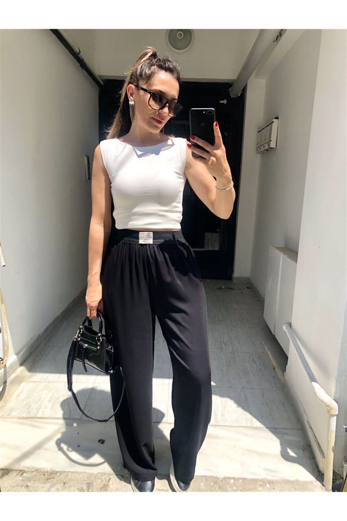 Gözde Tasarım Butik KADIN SİYAH RENK BELİ LASTİKLİ CEPLİ BOL PAÇA PALAZZO YAZLIK KUMAŞ PANTOLON (BİR BEDEN KÜÇÜK ALINIZ)