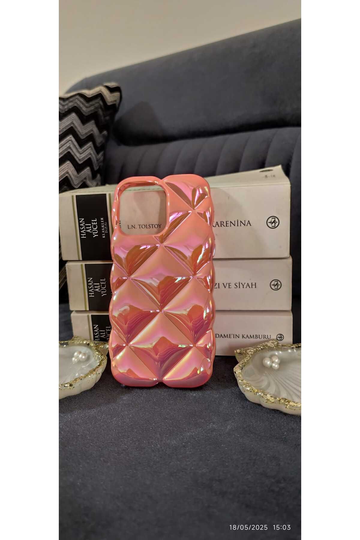 shop iPhone 15 baklava kesim hologram kılıf