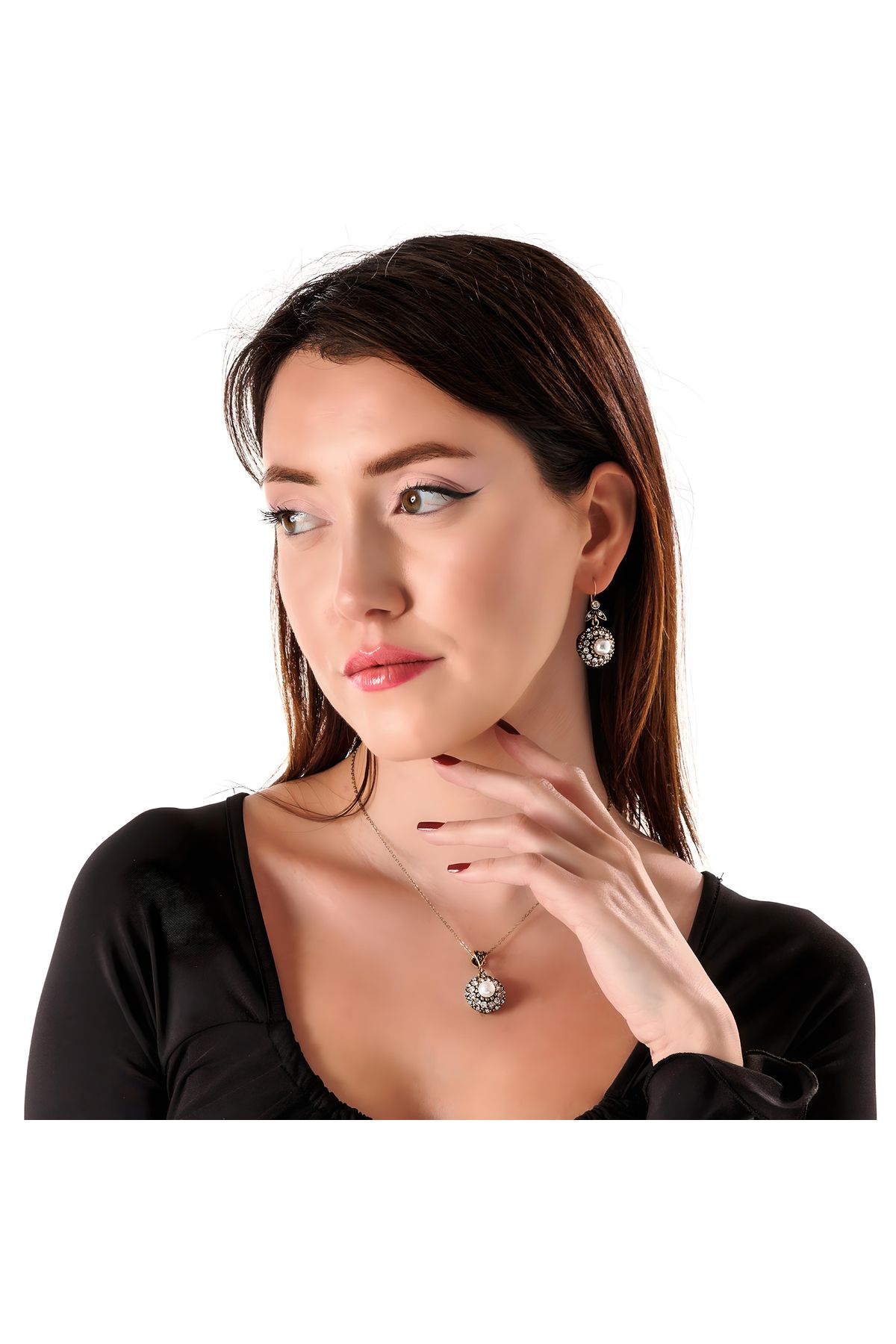 Atelier LEO Handmade Jewellery KRALİYET ÇEHRESİ İNCİ KÜPE KOLYE TAKIM BAKIR EL YAPIMI KRİSTAL TAŞLI KARARMA YAPMAZ KADIN TAKI SETİ