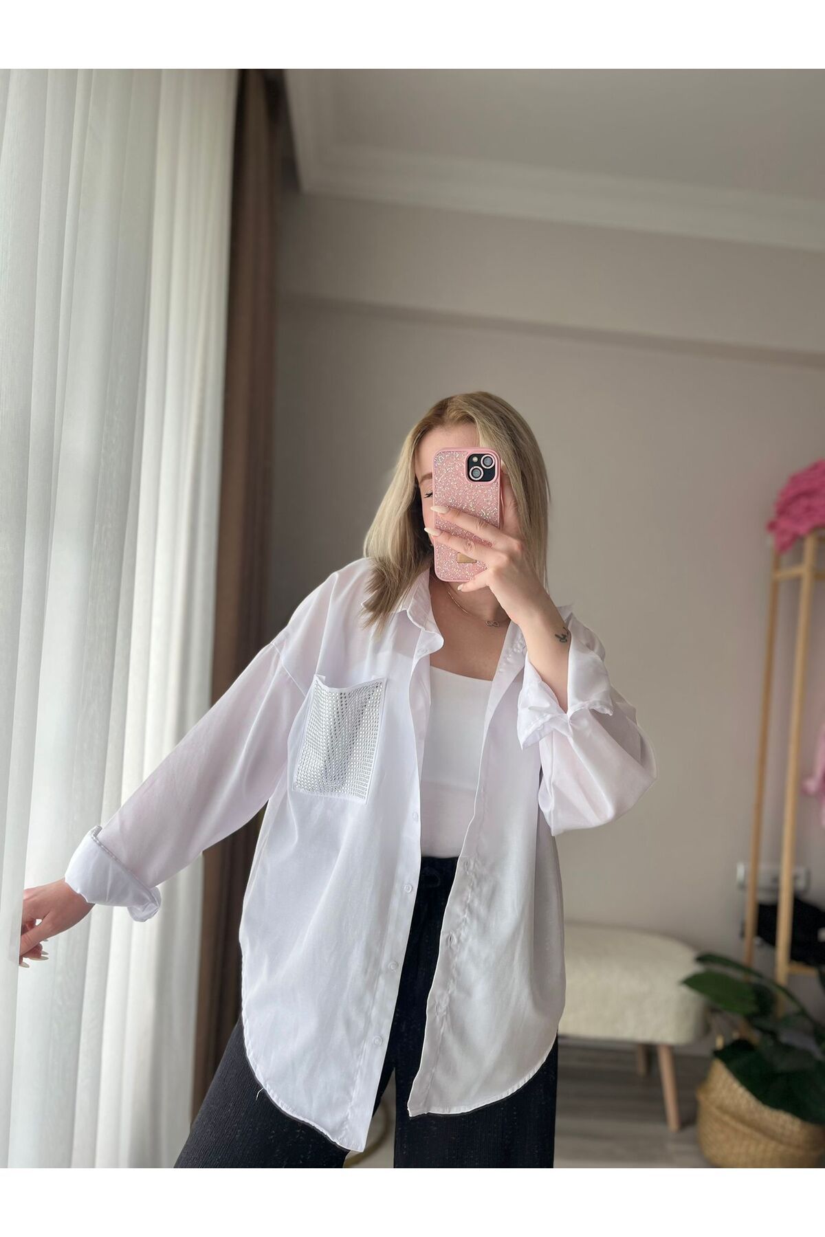MODA beyaz cep detaylı gömlek