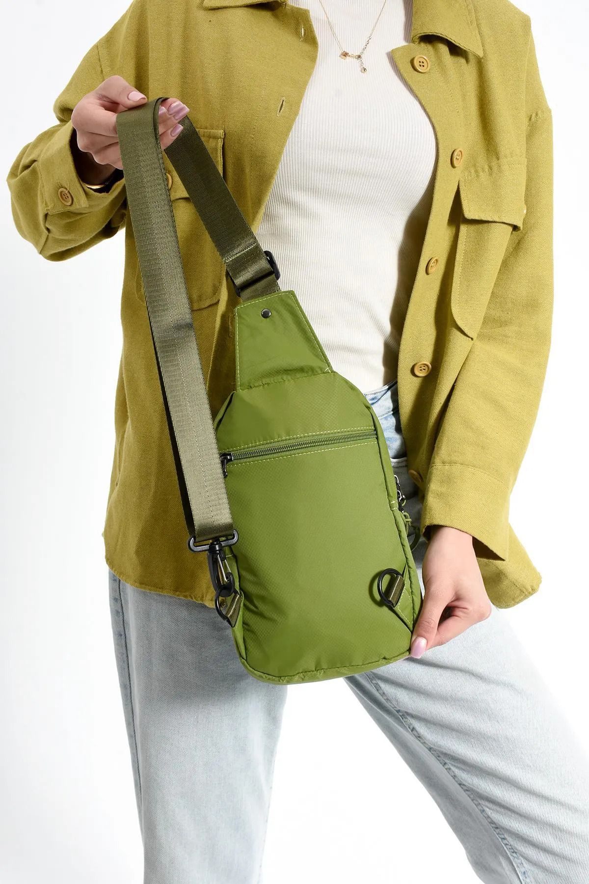 yuzuco Üç Bölmeli Unisex Göğüs (Bodybag) Çantası (Model: 571-9N)