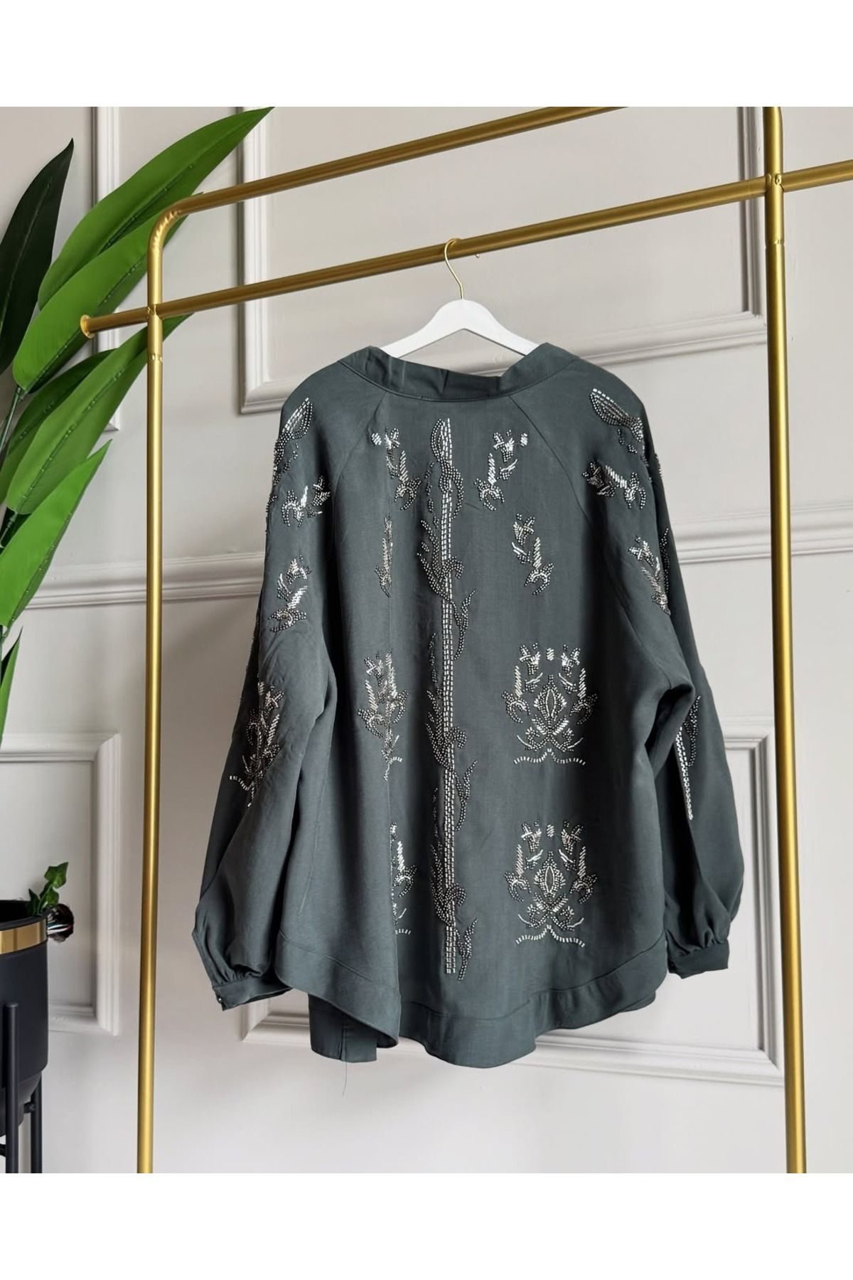 Lavanta Tekstil Nakiş Boncuk Taş İşlemeli Kimono