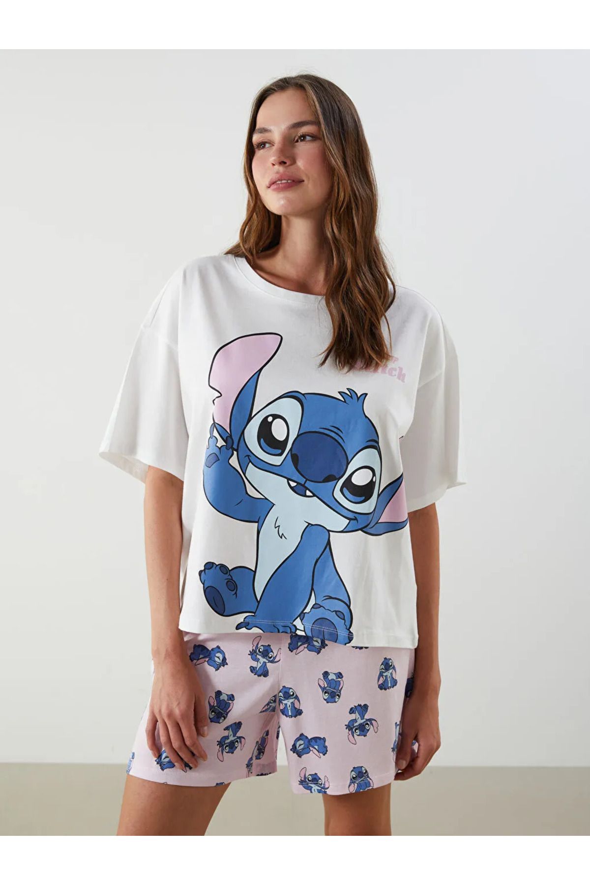 LC Waikiki LCW Young Pembe Stitch Baskılı Kadın Şortlu Pijama Takımı