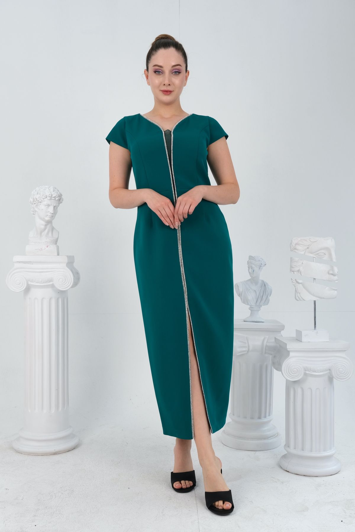 Butik Vedat Onu sim serit detaylı onden yirtmacli krep abiye elbise