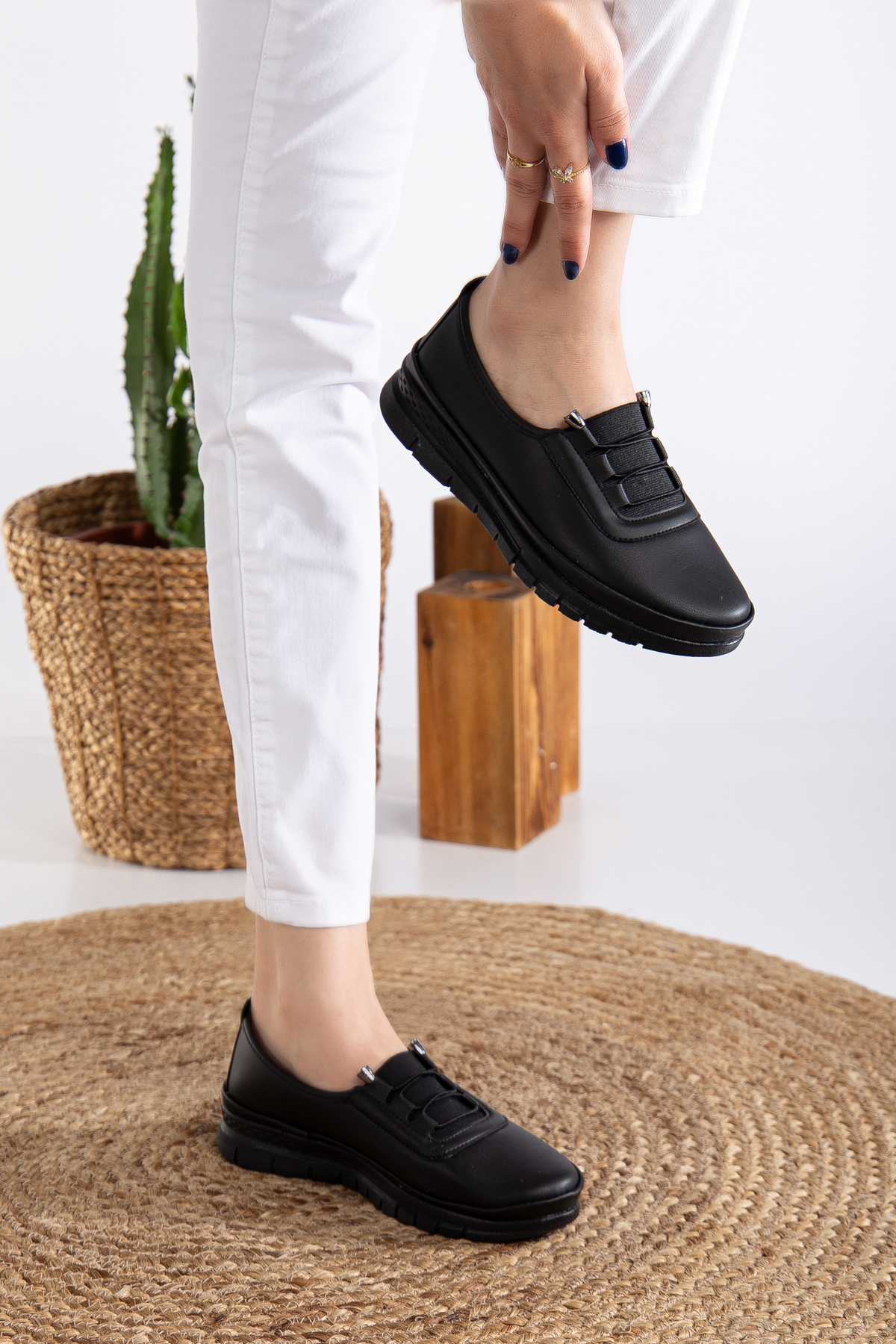 Slipcat  Kadın Lastikli Detaylı Ciltli Anne Ayakkabısı Günlük Ayakkabı Babet - Görsel 7