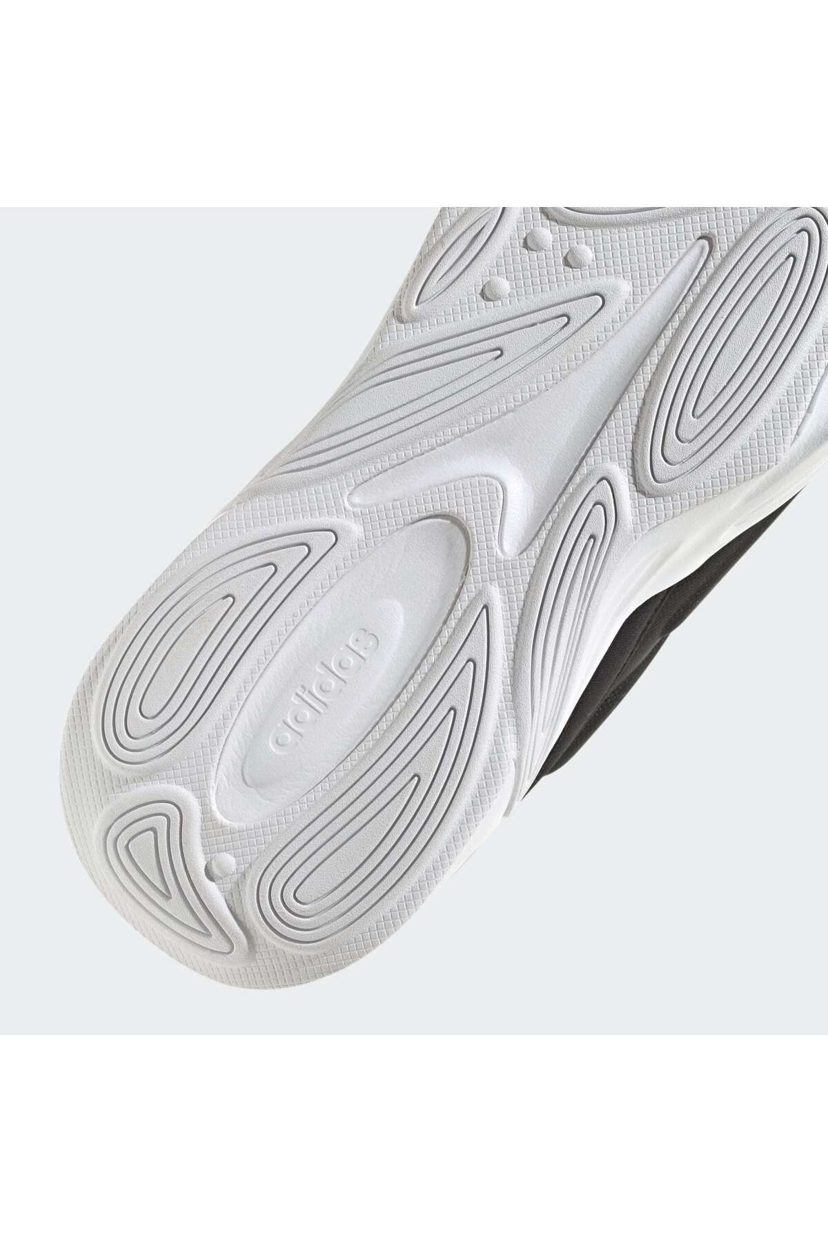 اسنیکر چند رنگ مردانه کفش كتانى ورزشى مدل Ozelle Cloudfoam آدیداس adidas