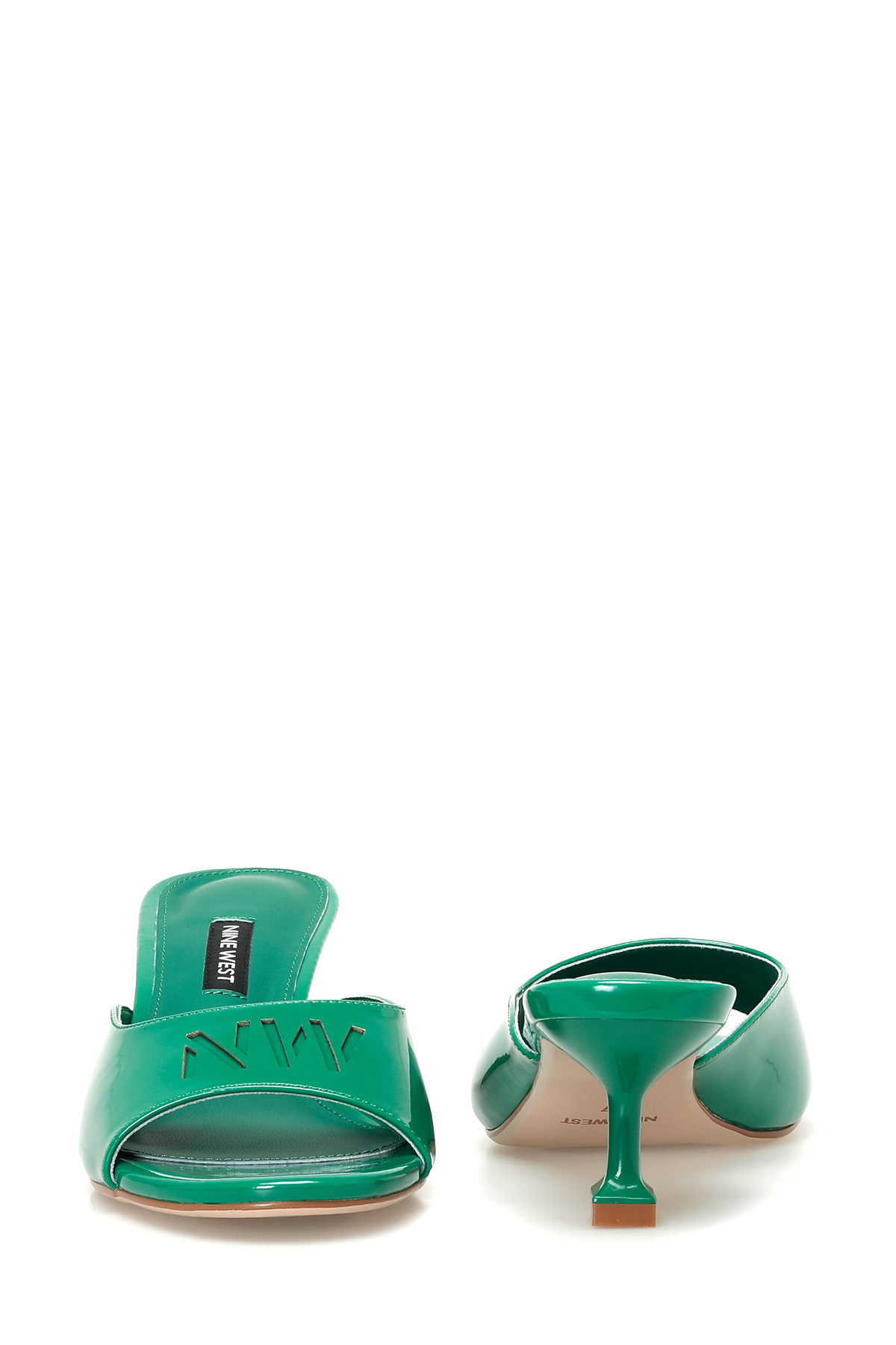 Nine West-LEXINA 4FX Zielone damskie klapki na obcasie 5