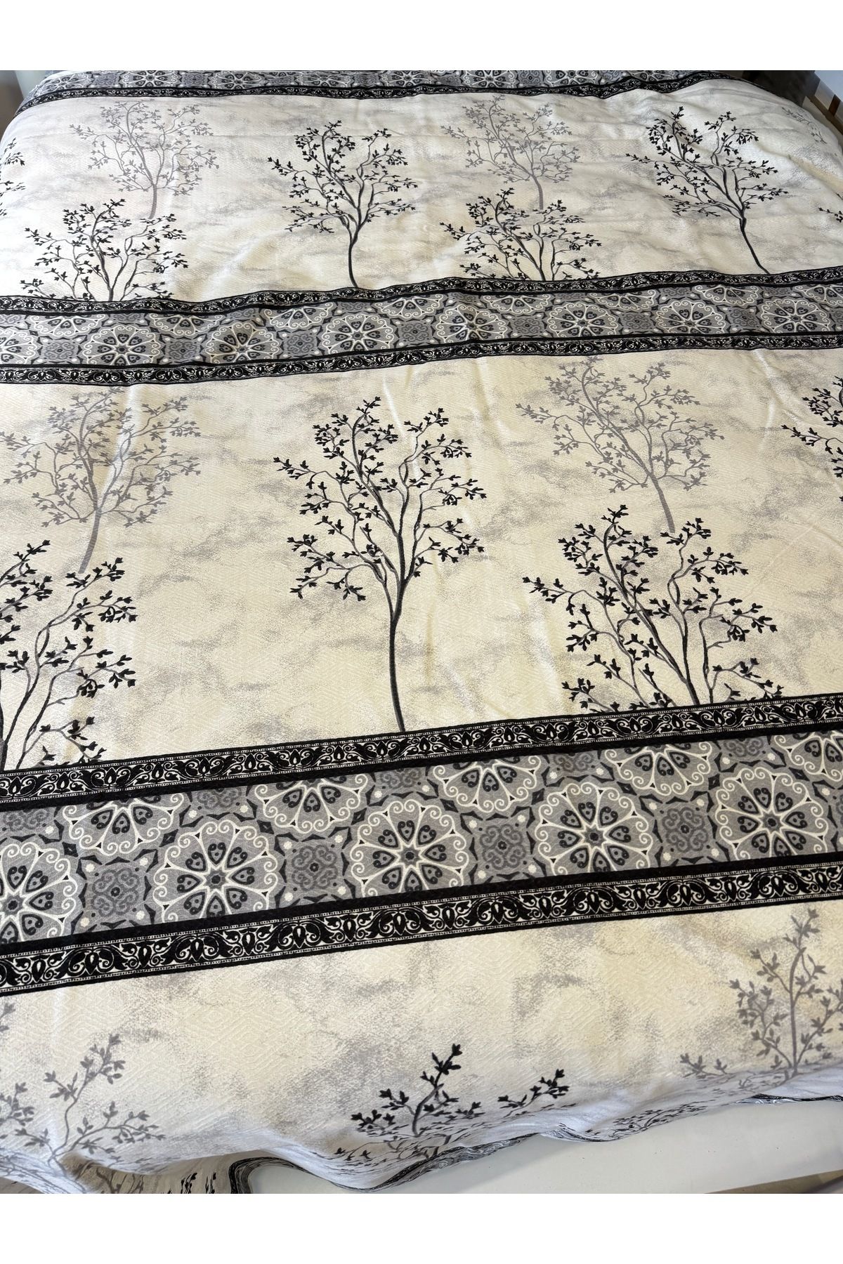 ŞENER HOME Bordür Desen Baskılı 200x240 Cm. Çift Kişilik (BATTAL) Tek Pike