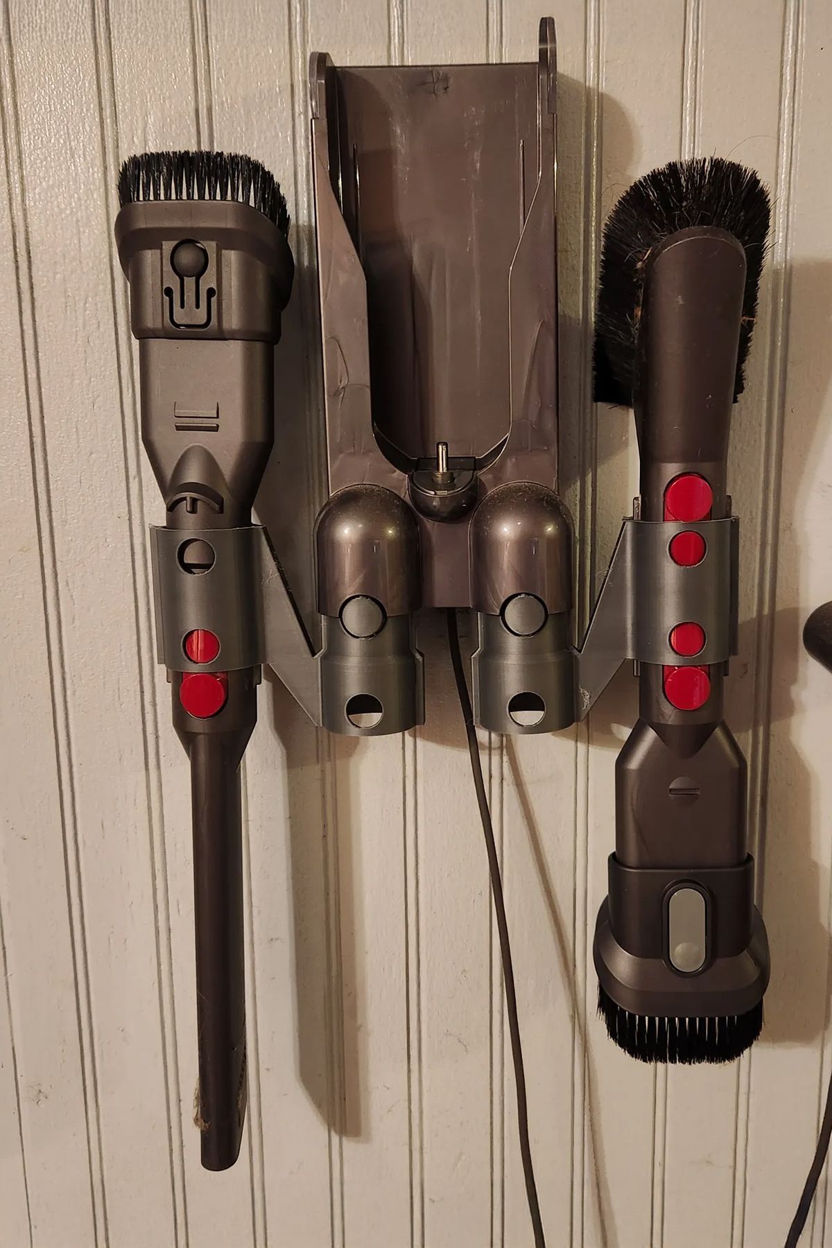 MEK Dyson Aksesuar Tutucu Duvar Standı (V7-V15 Uyumlu)