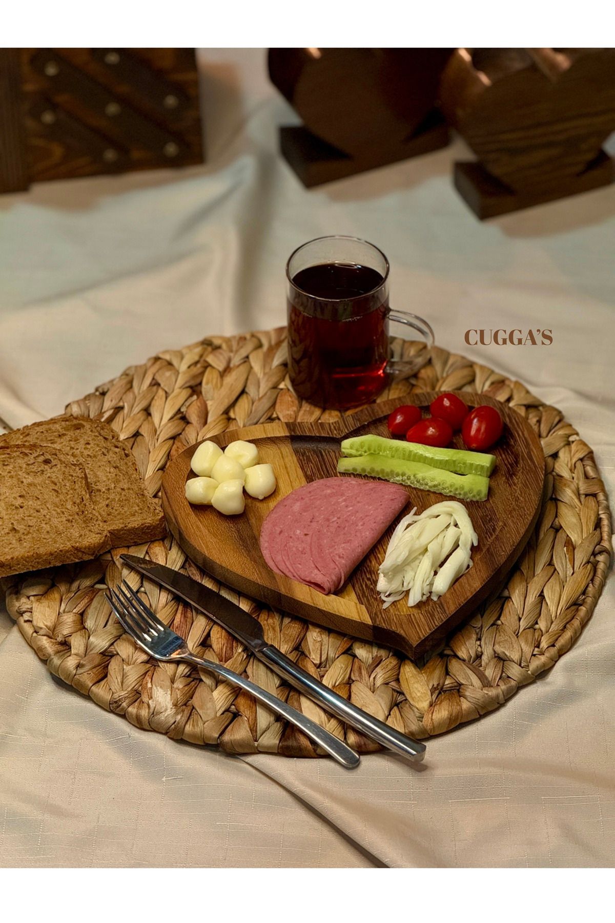 CUGGA'S Altılı Ahşap Kalpli Sunumluk, Akasya Sunumluk, Kahvaltılık, Meyvelik, Dekoratif Ahşap Sunum Tabağı