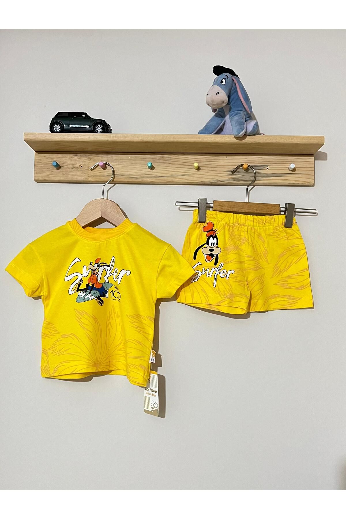 Kids Wear Erkek Bebek Surfer Baskılı % 100 Pamuklu Tişört - Şort Takım