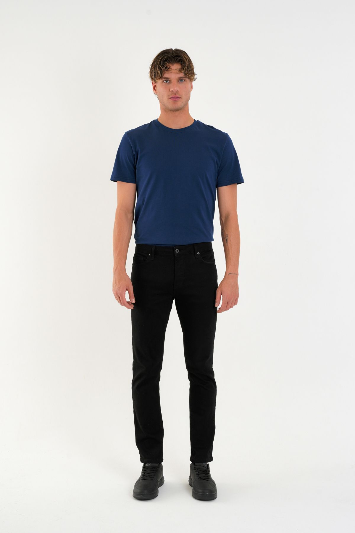 the ramify Regular Fit Baskısız Basic T-Shirt %100 Pamuk Yumuşak Dokulu Bisiklet Yaka Tişört