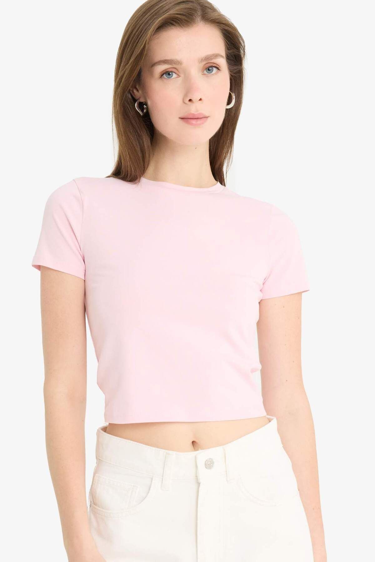 DeFacto Slim Fit Dar Kesim Bisiklet Yaka Basic Düz Kısa Kollu Tişört F3535AX25SM