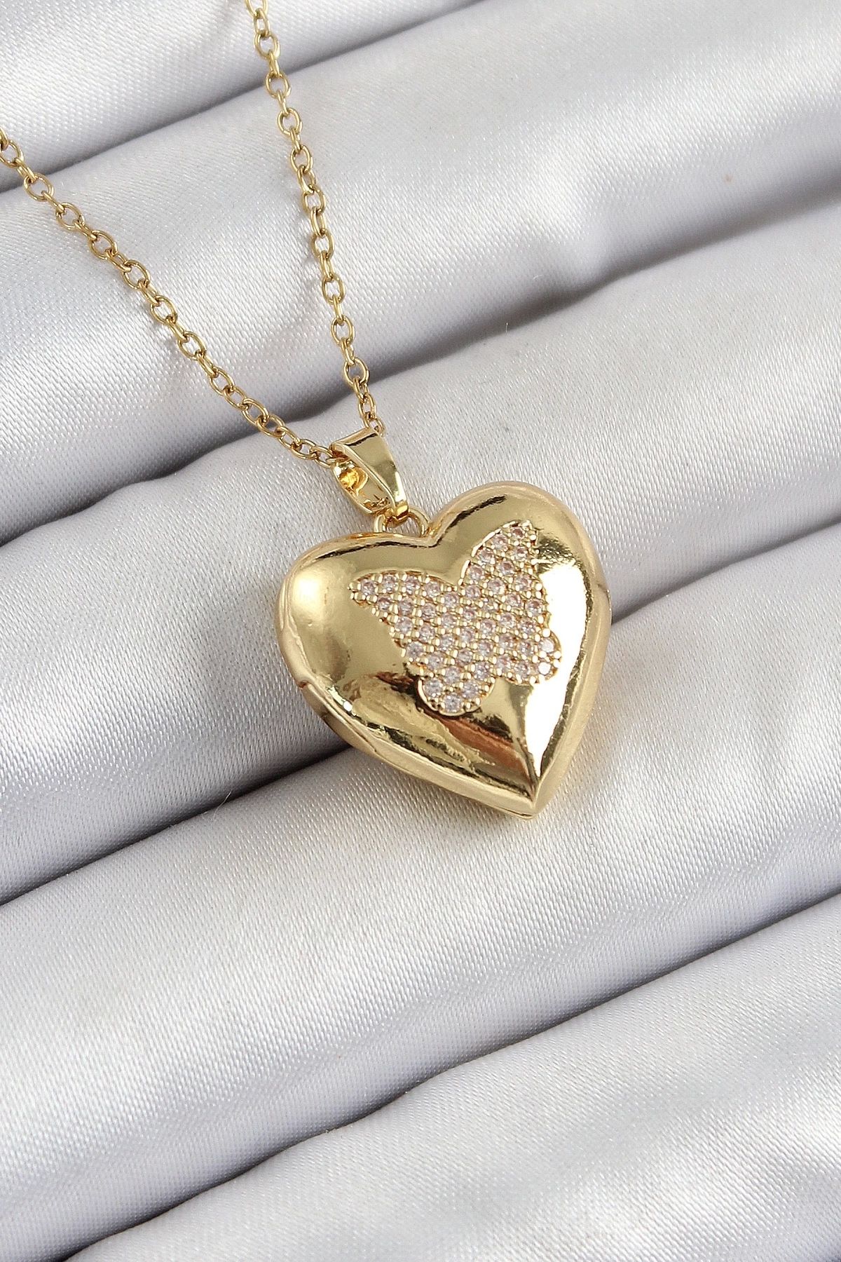 GLIMMERY 316L Çelik Zincir Açılabilir Kelebek Figürlü Kalp Model Zirkon Taşlı Gold Renk Kadın Kolye
