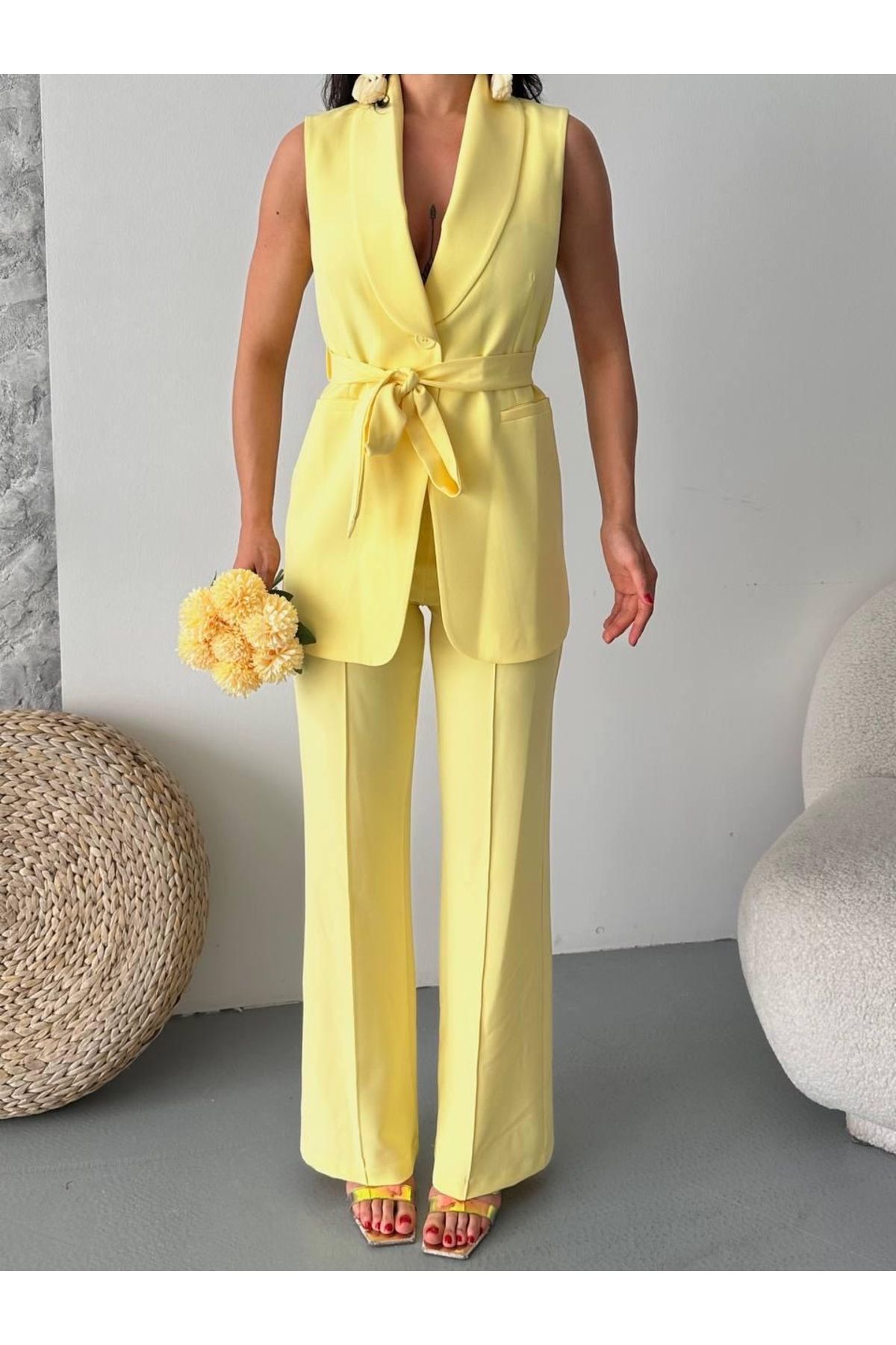Ekim Store Kalın Kuşaklı Yelekli Pantolonlu İkili Blazer Takım