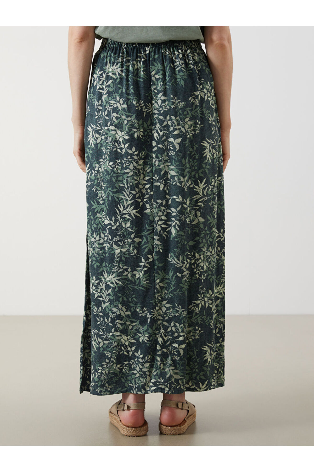 LC Waikiki-Sparkling Selections from Shining Store |   Patterned Women's Skirt with Elastic Waist 5