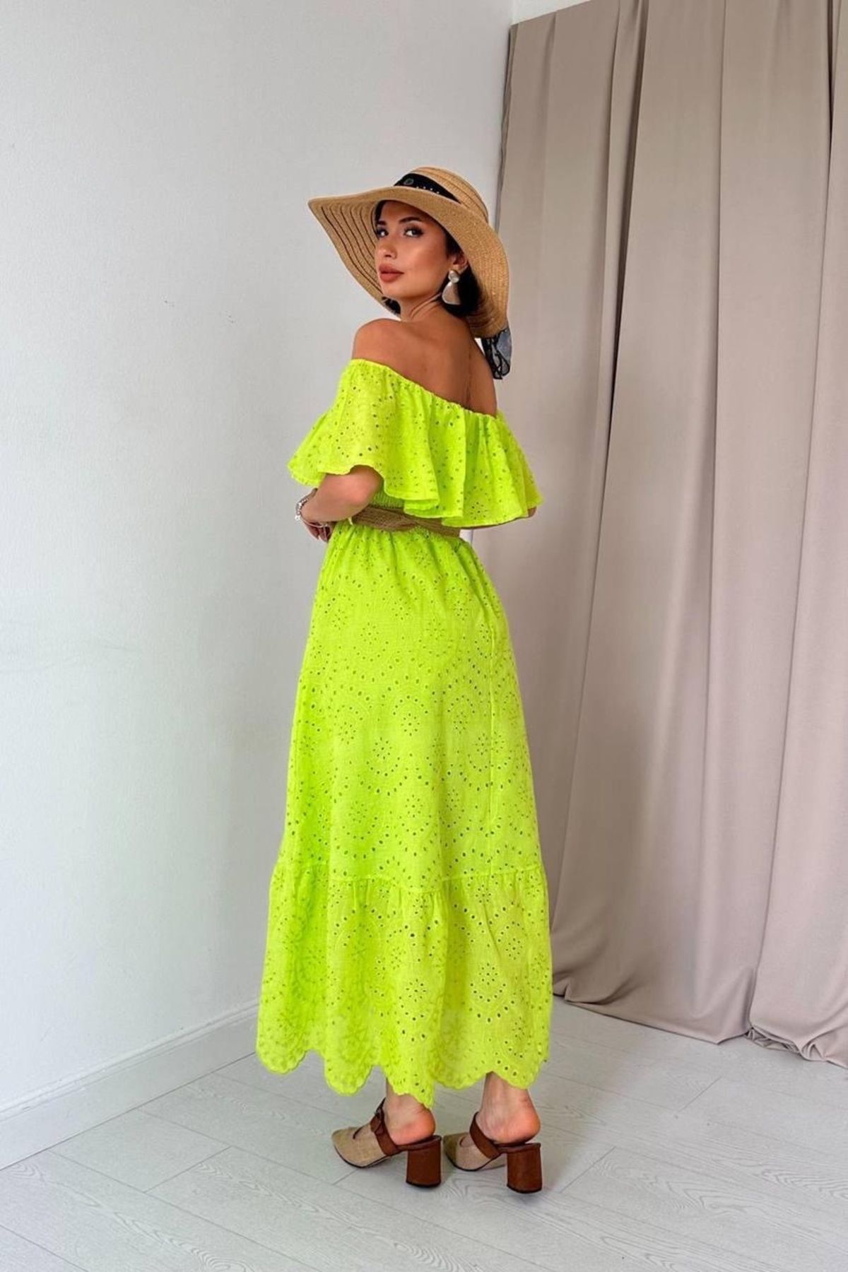 Ekim Store Hasır Kemerli Madonna Yaka Fistolu Uzun Elbise