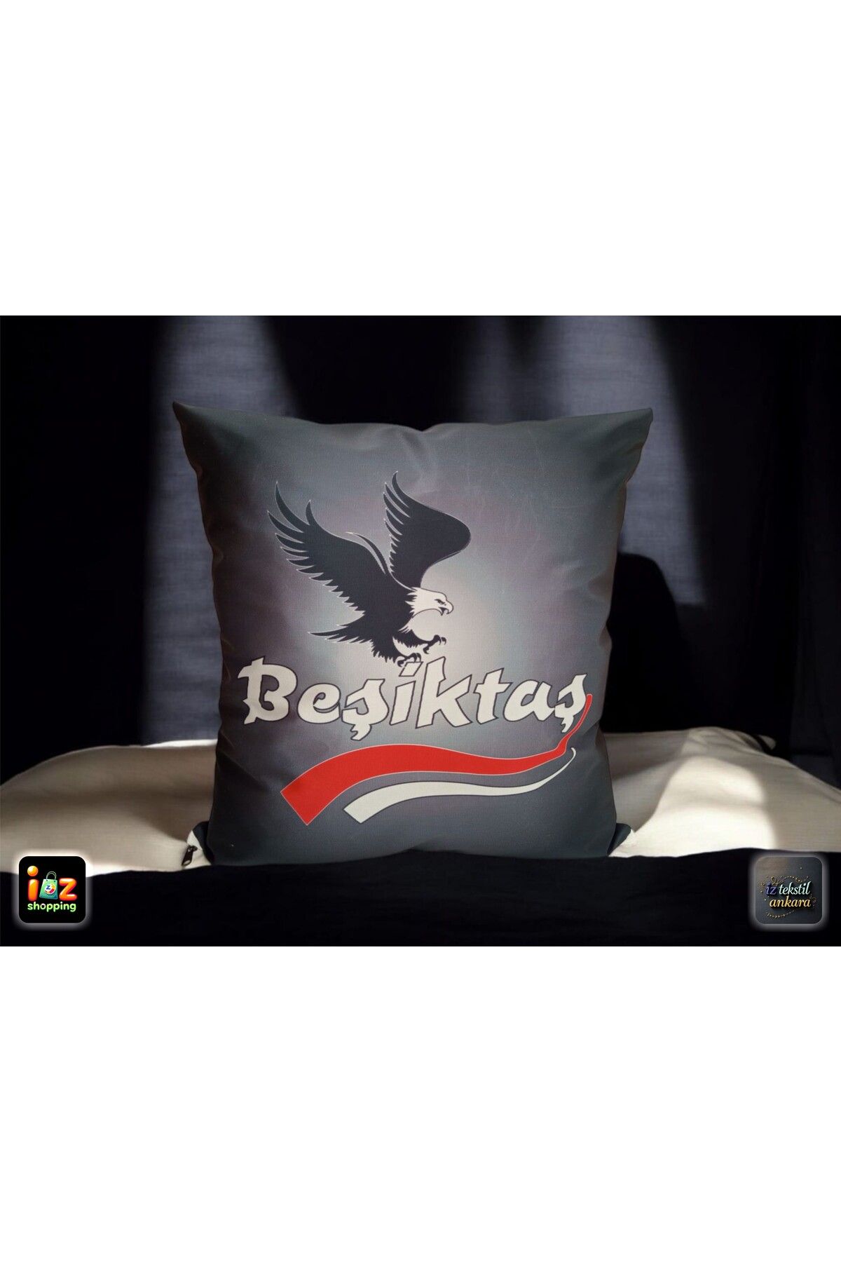 İZ WORTH WEARİNG BEŞİKTAŞ YAZILI RAŞEL KUMAŞ DİJİTAL BASKI 40X40cm.1 adet fiyatıdır.(ARKA VE ÖN AYNI BASKIDIR.)