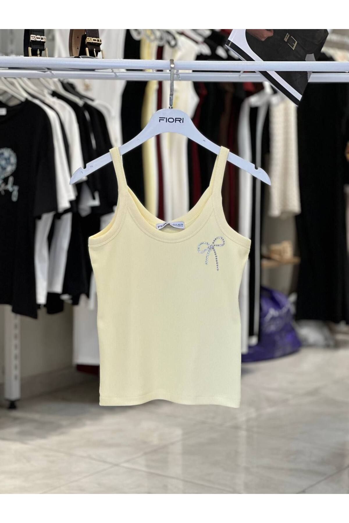 Fiori Papyın Detaylı Taşlı Atlet